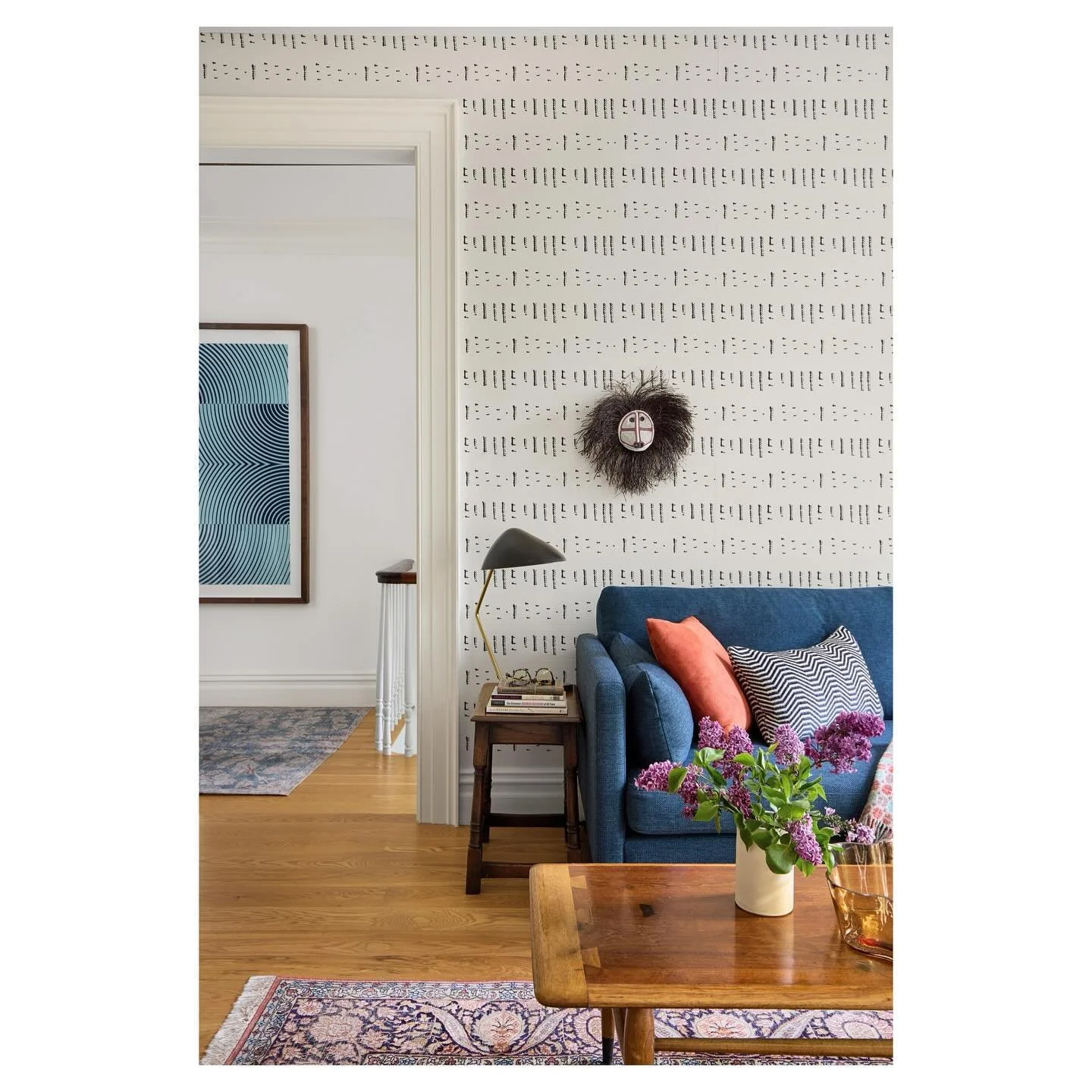 My favorite way to spend Sunday morning is reading, researching + reflecting&hellip;.this Brooklyn Heights office lounge is the perfect setting to chill and ground for the week ahead.  Happy Sunday!! 🤓📖💬🙏🏻😎

📷 @alubow

#sundaymornings #homeoff