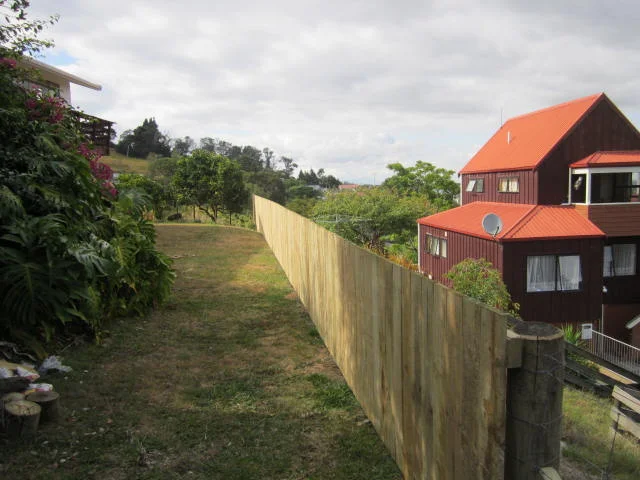 Residential paling fence, Thames