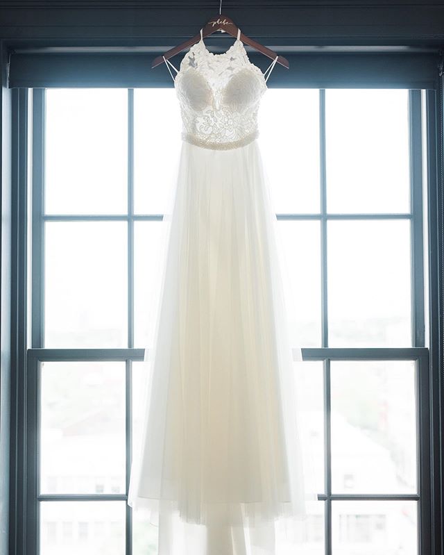The dress shot = one of our favs. Simple, stunning and so so special. Whether your dress is passed down from generation to generation or newly bought at a boutique bridal shop, it&rsquo;s something that perfectly describes you and will leave your gro