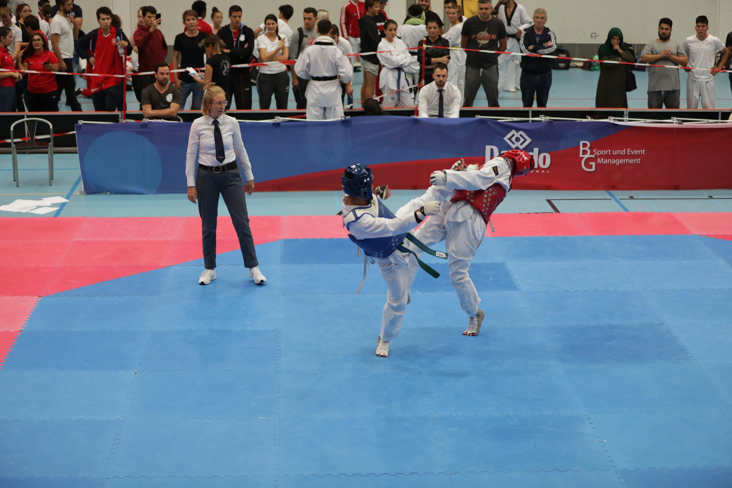 Head_kick_Najib.jpg