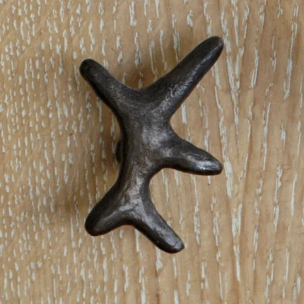 08-Handle-Coral-Small-03-Ironmongery-hicks.jpg