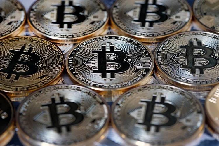 https___hypebeast.com_image_2019_06_bitcoin-18-month-high-amid-facebook-libra-000 (1).jpg