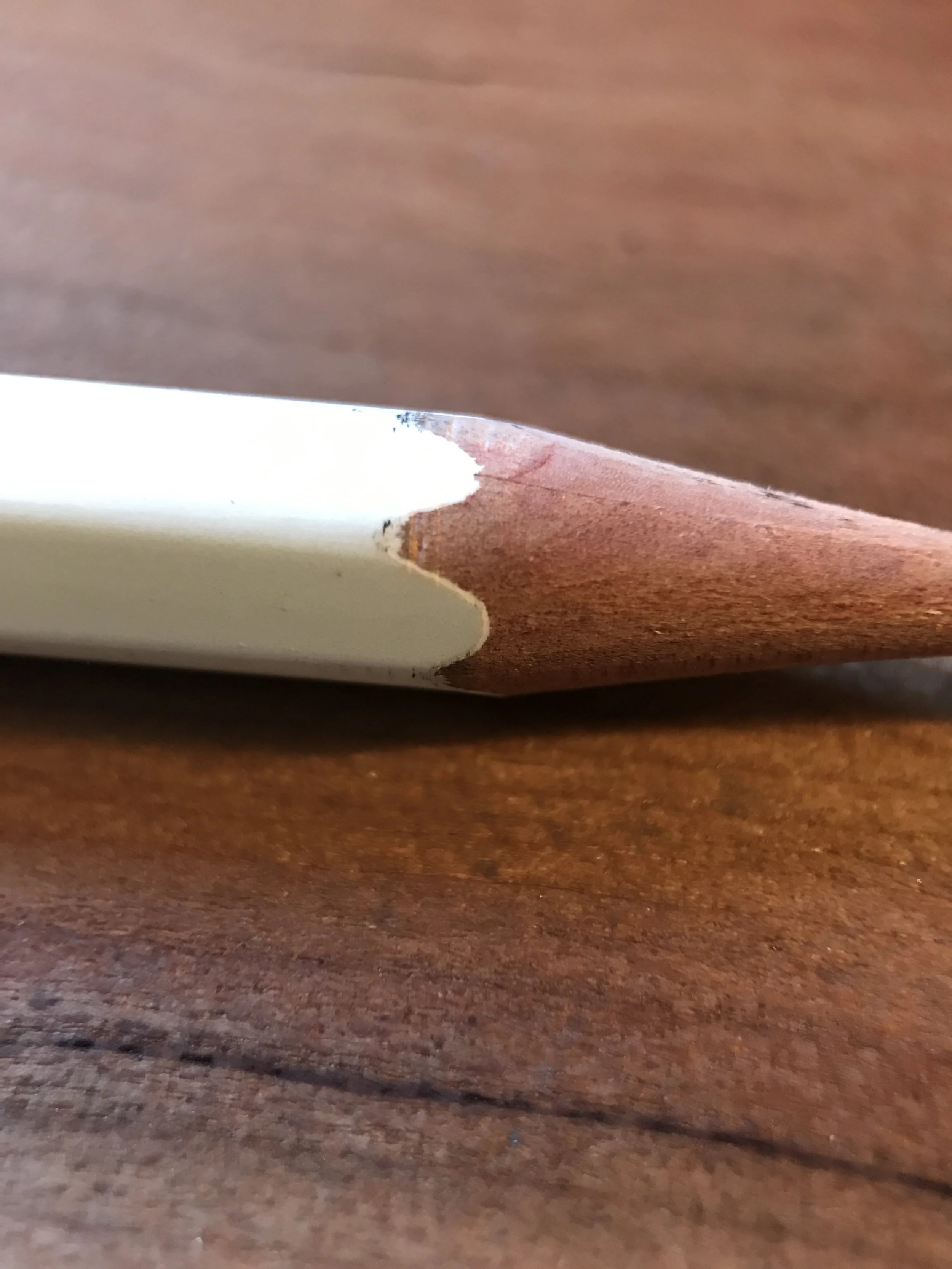This is the only lacquer problem I could find, and I could only see it with my macro lens...couldn't be seen by the naked eye.