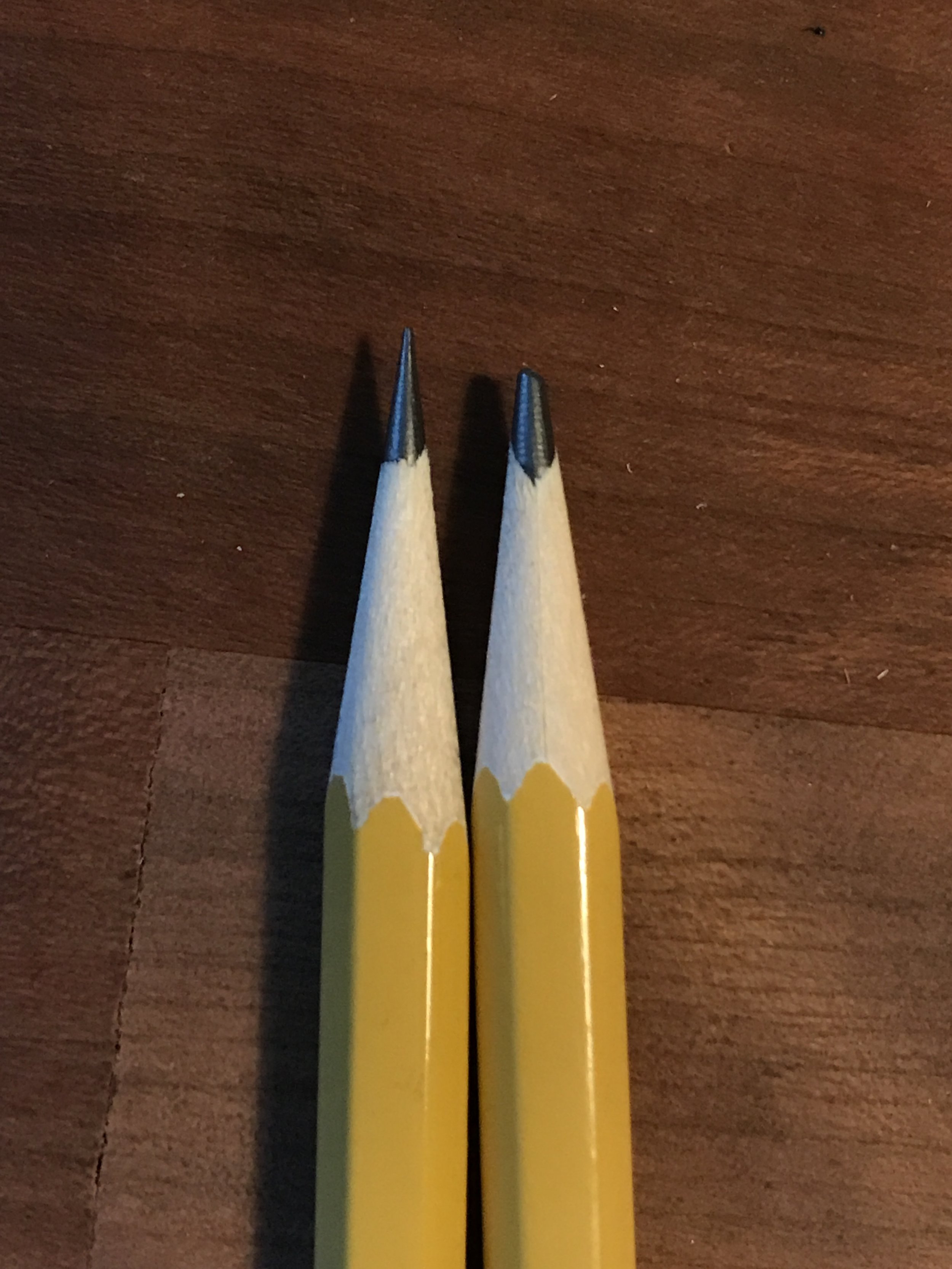 Mitsubishi Pencil Hand Crank Wooden Pencil Sharpener Red KH20.15 