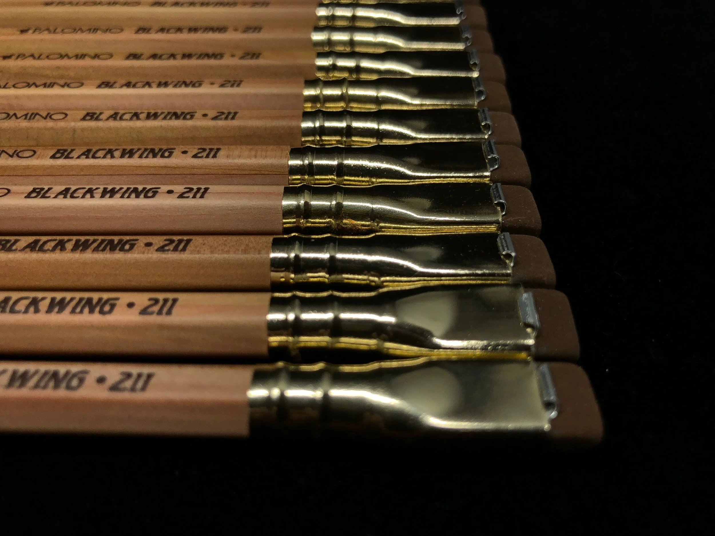 palomino-blackwing-211-pencil-7.jpg