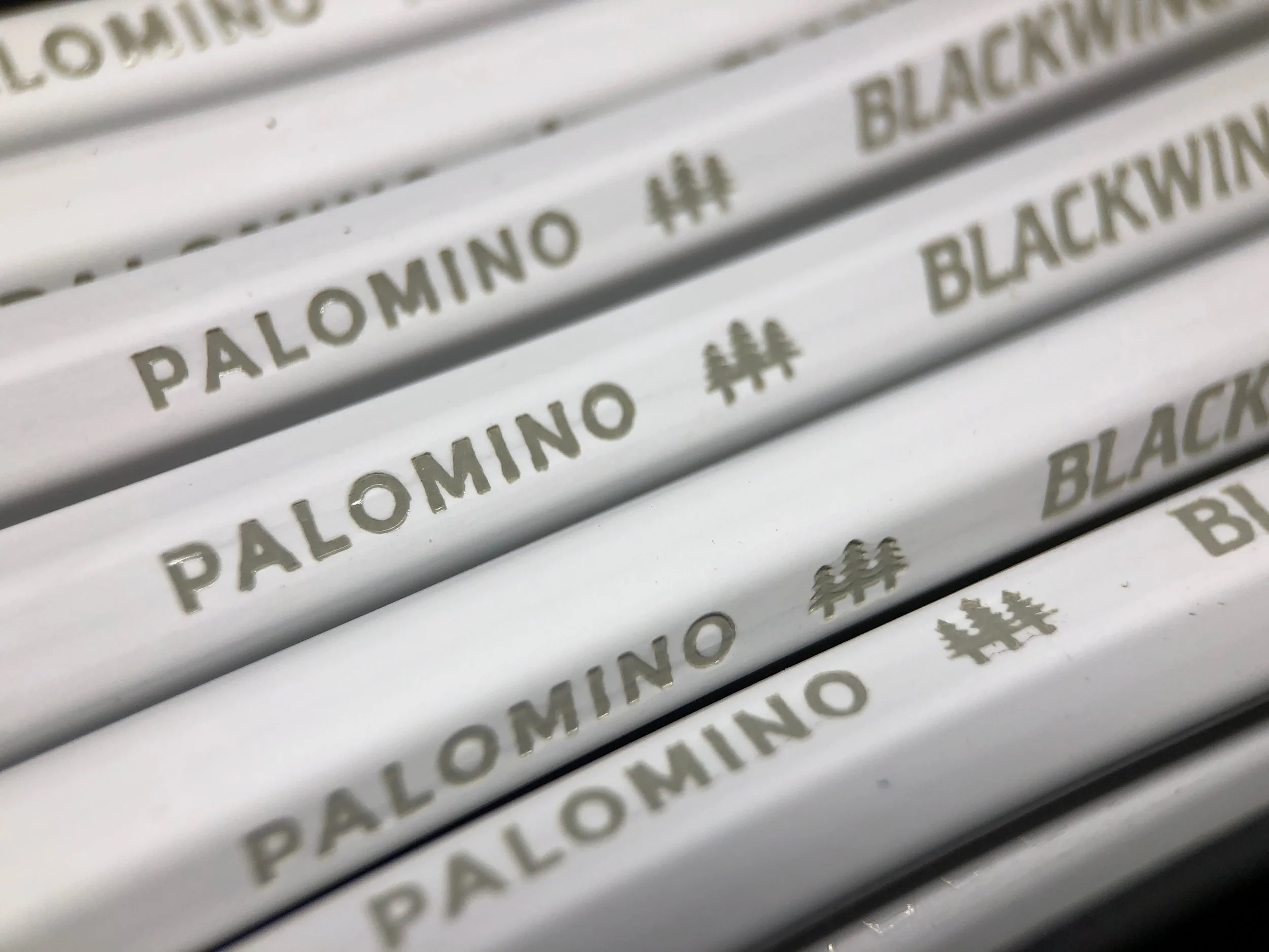 blackwing-16_2-pencil-6.jpg