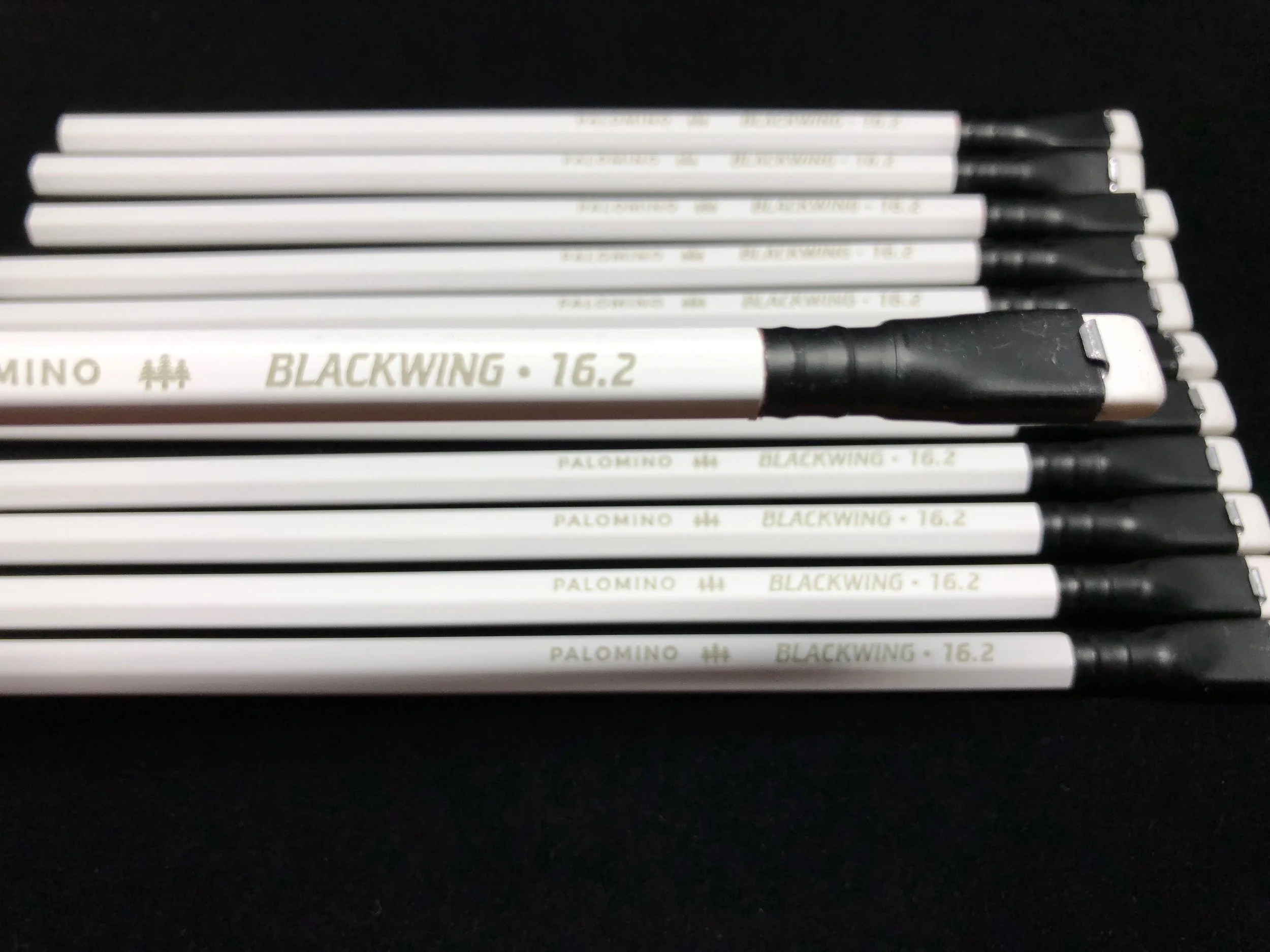 blackwing-16_2-pencil-8.jpg