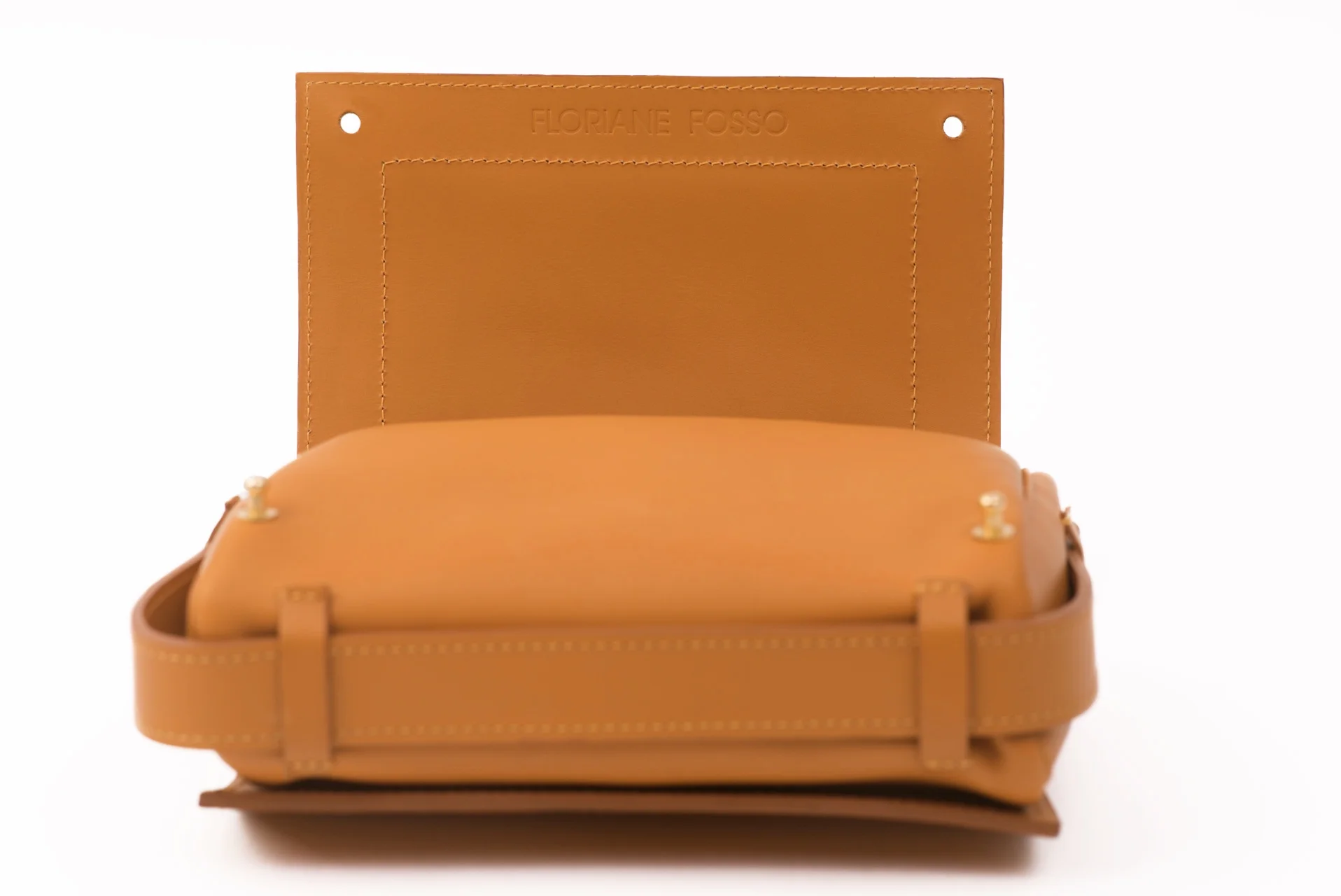 Floriane Fosso_Packshot Loumi Caramel intérieur.jpg