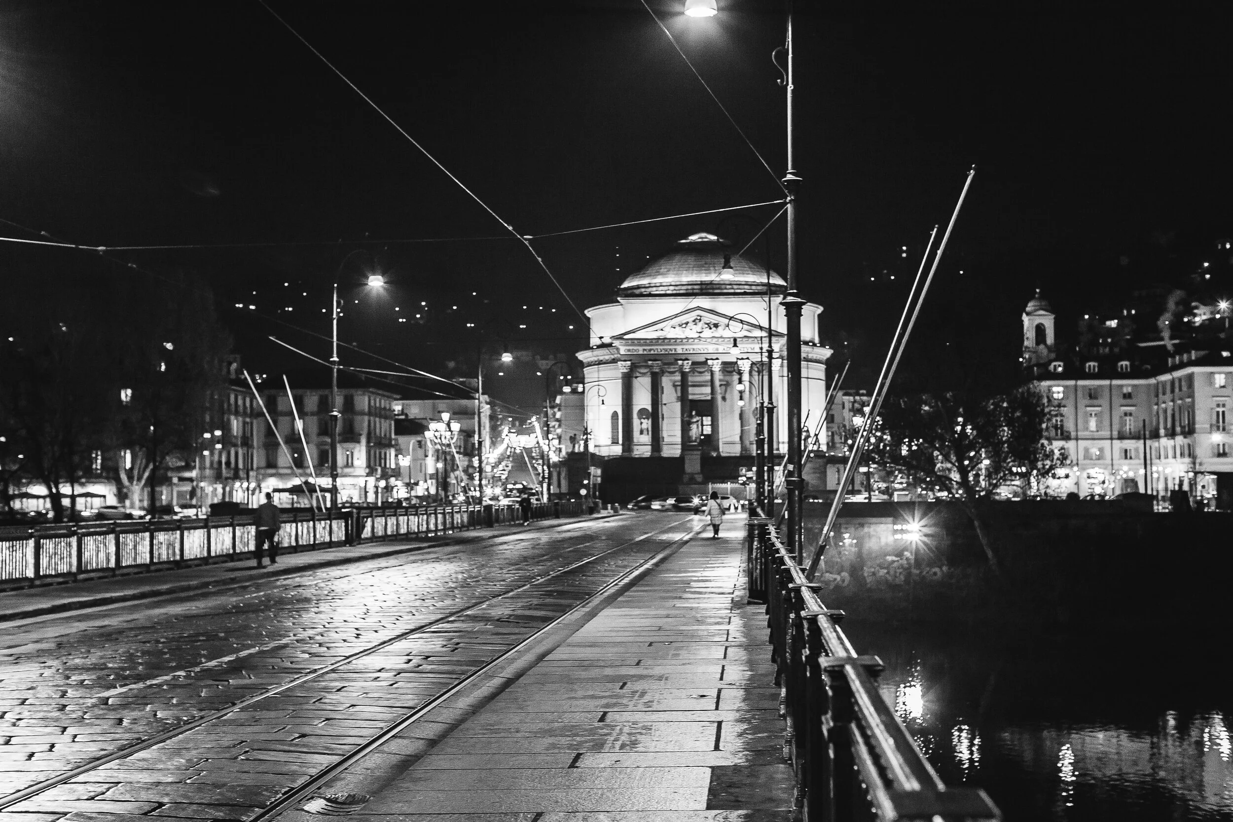FF_3250_NB_R-min.jpg