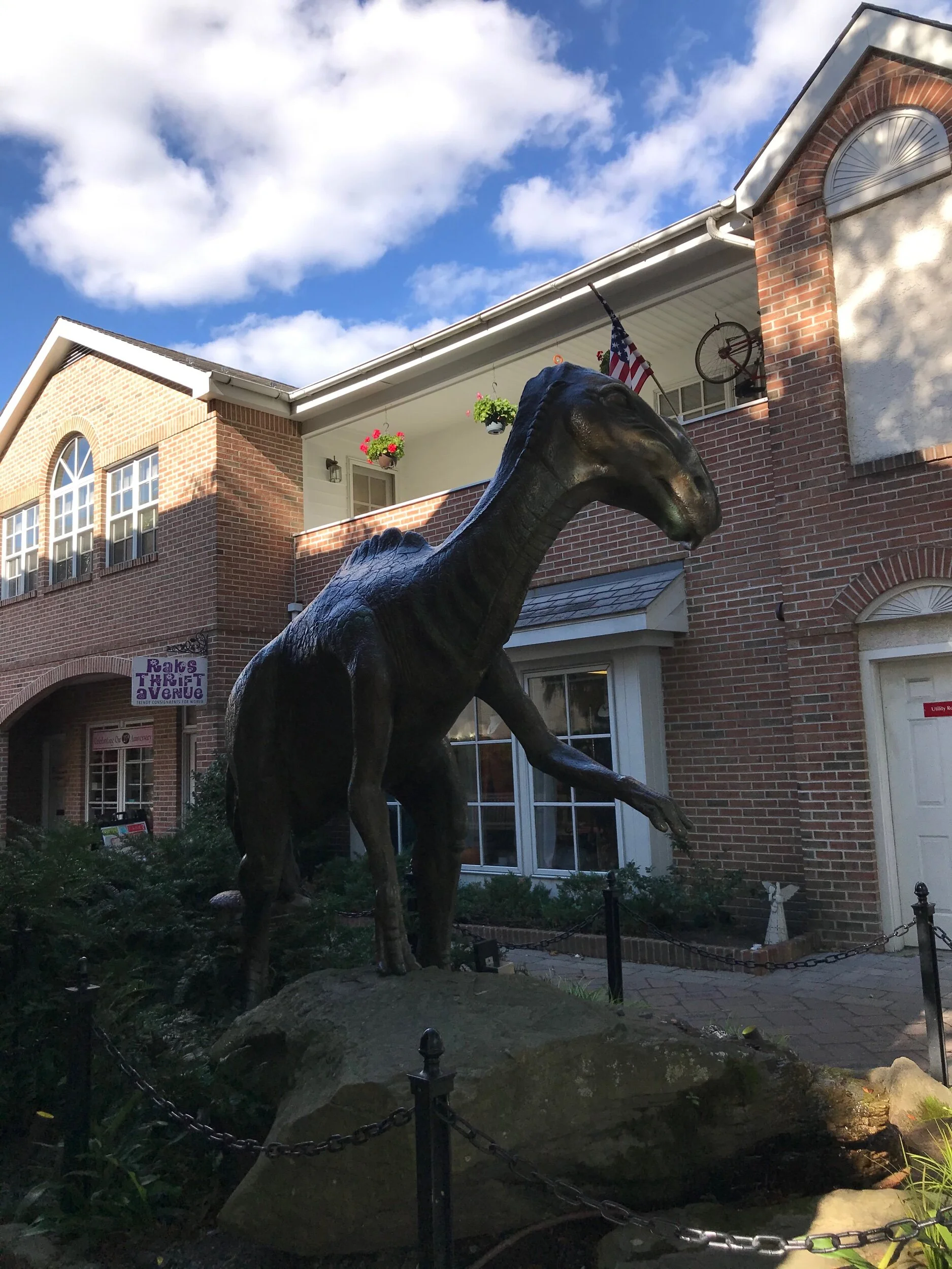 Historically significant dinosaur statue