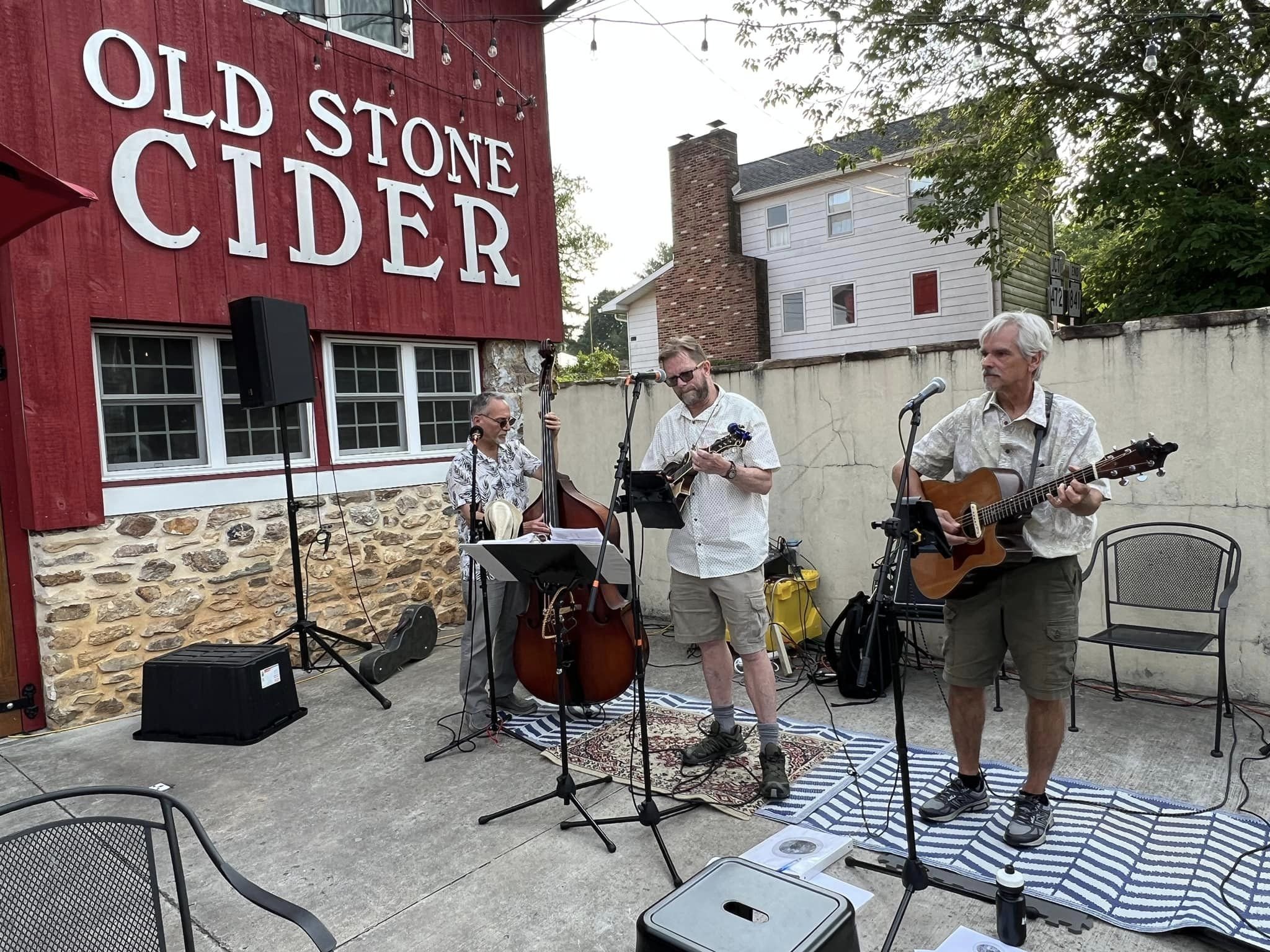 ***Live Music*** Around the Bend Bluegrass