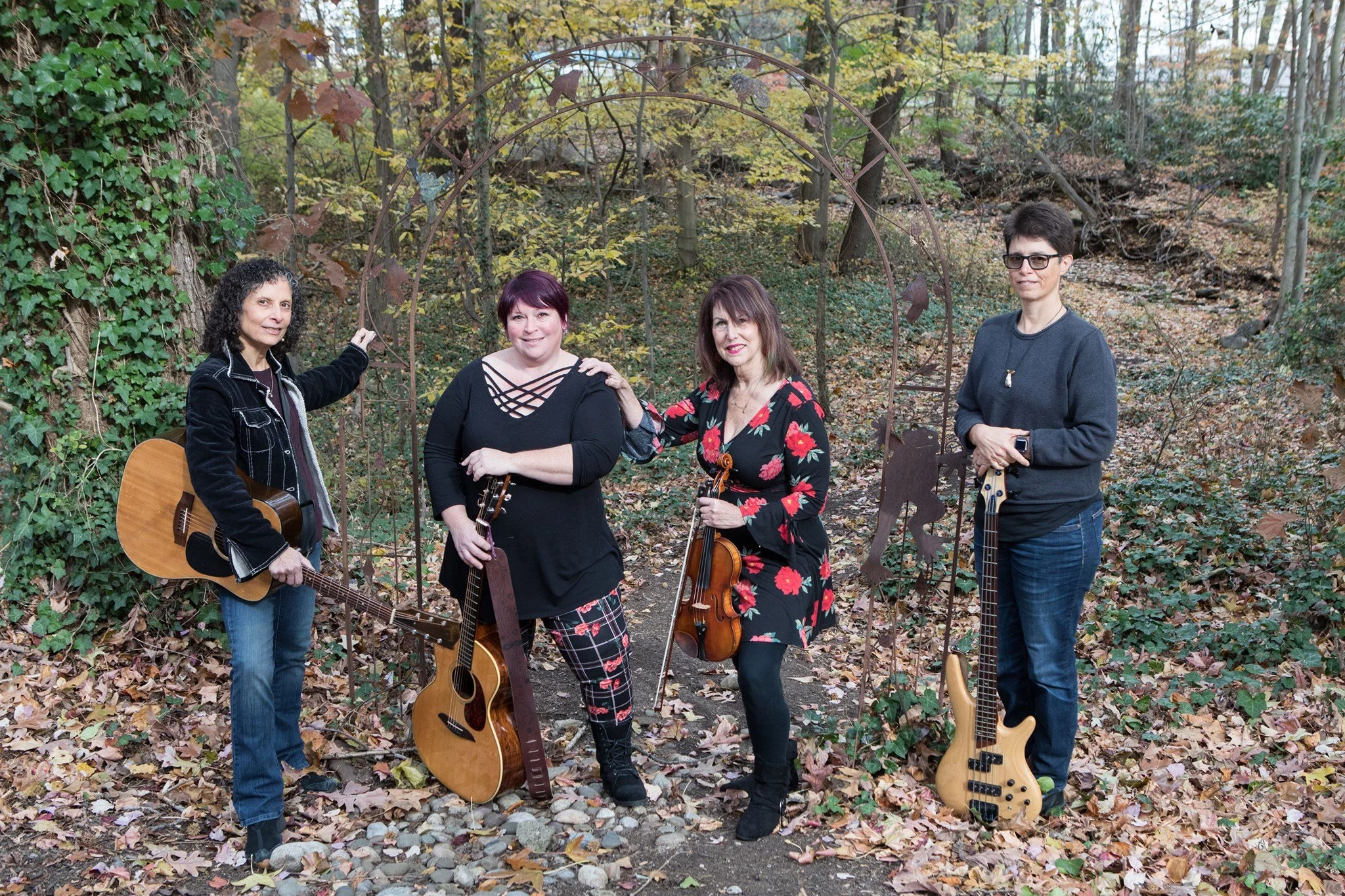 ***Live Music*** Just Roses