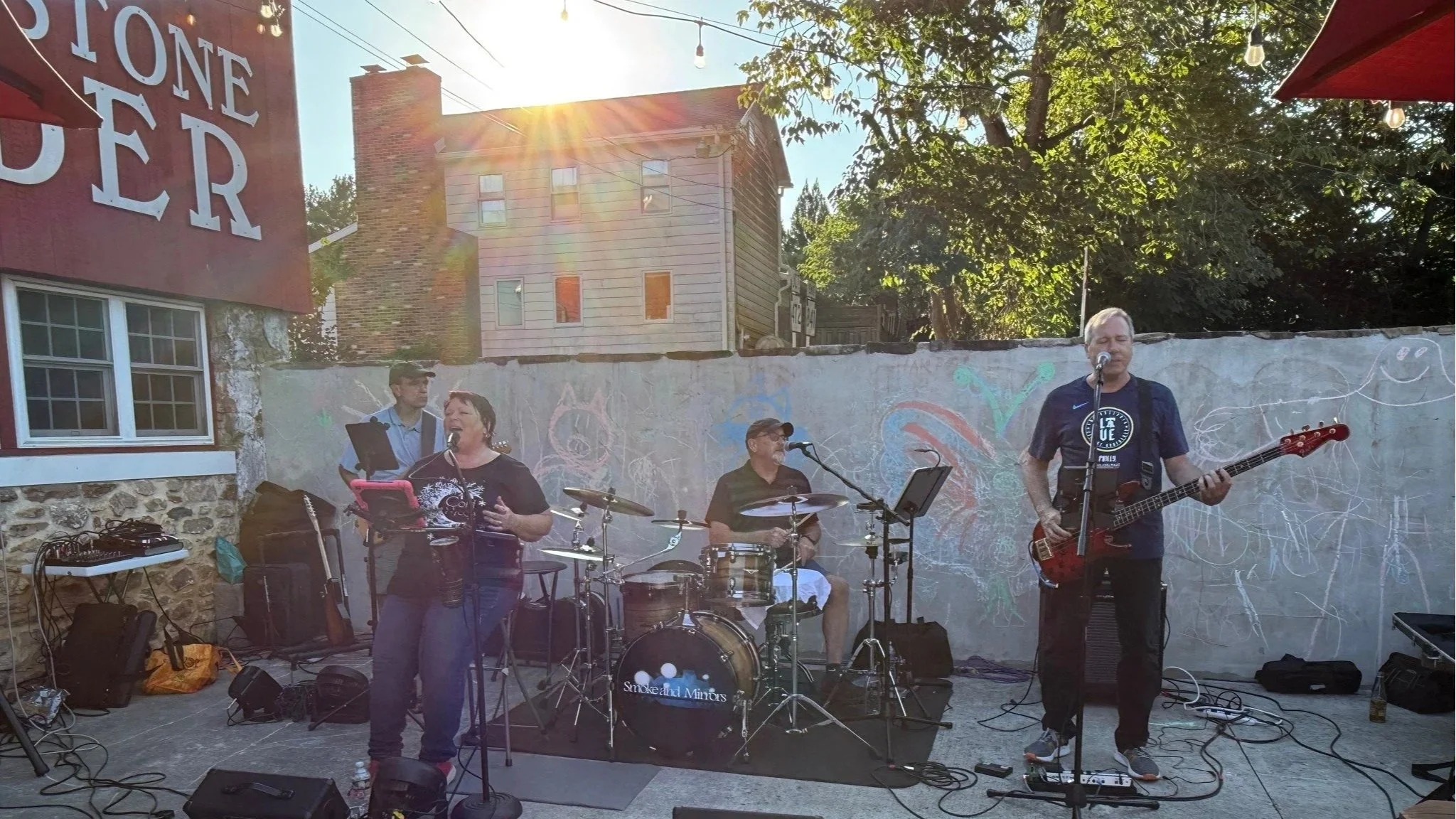 ***LIVE MUSIC*** Smoke n' Mirrors