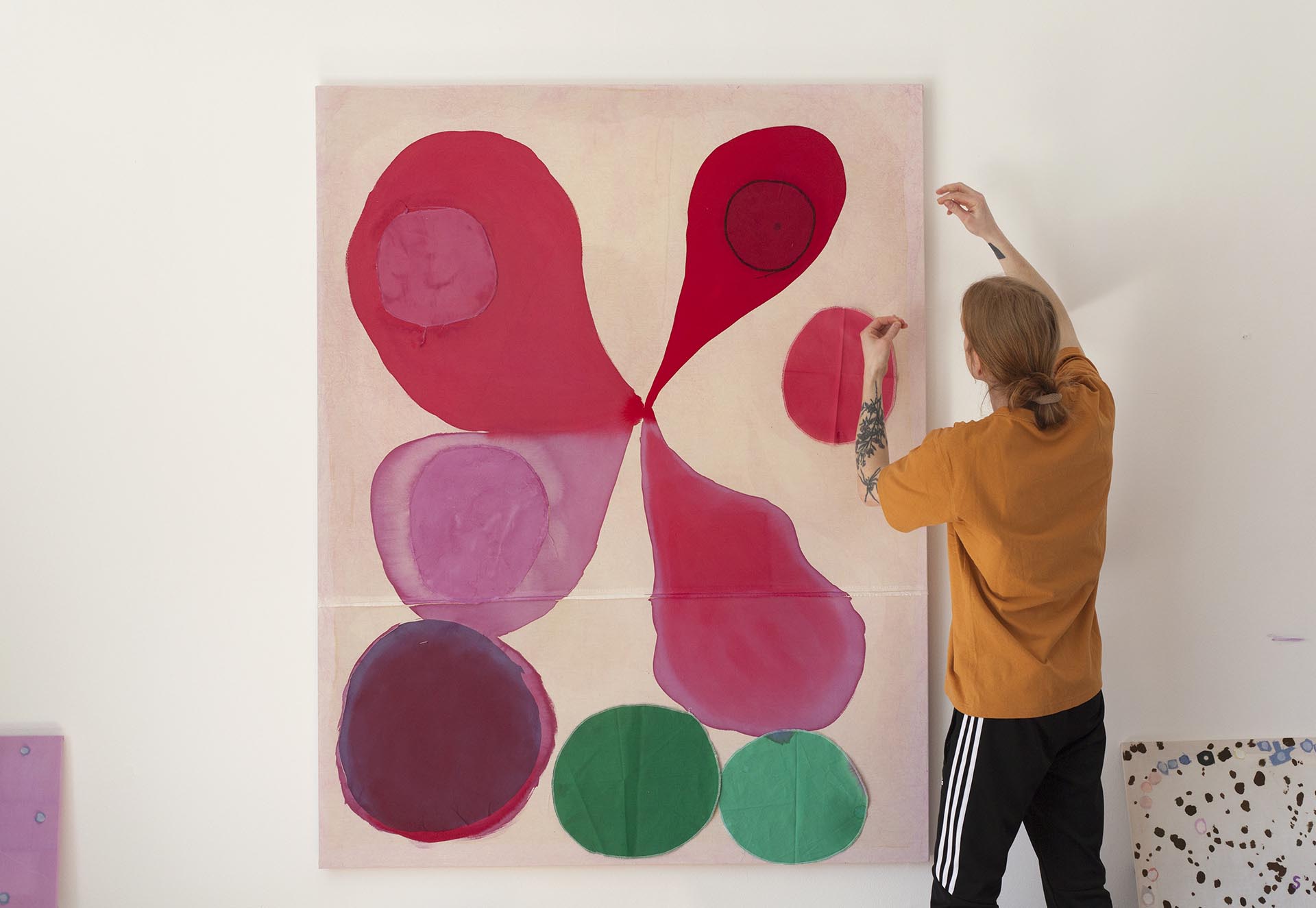  Cody Tumblin, Hopper Prize Finalist at work in his Chicago studio&nbsp; 