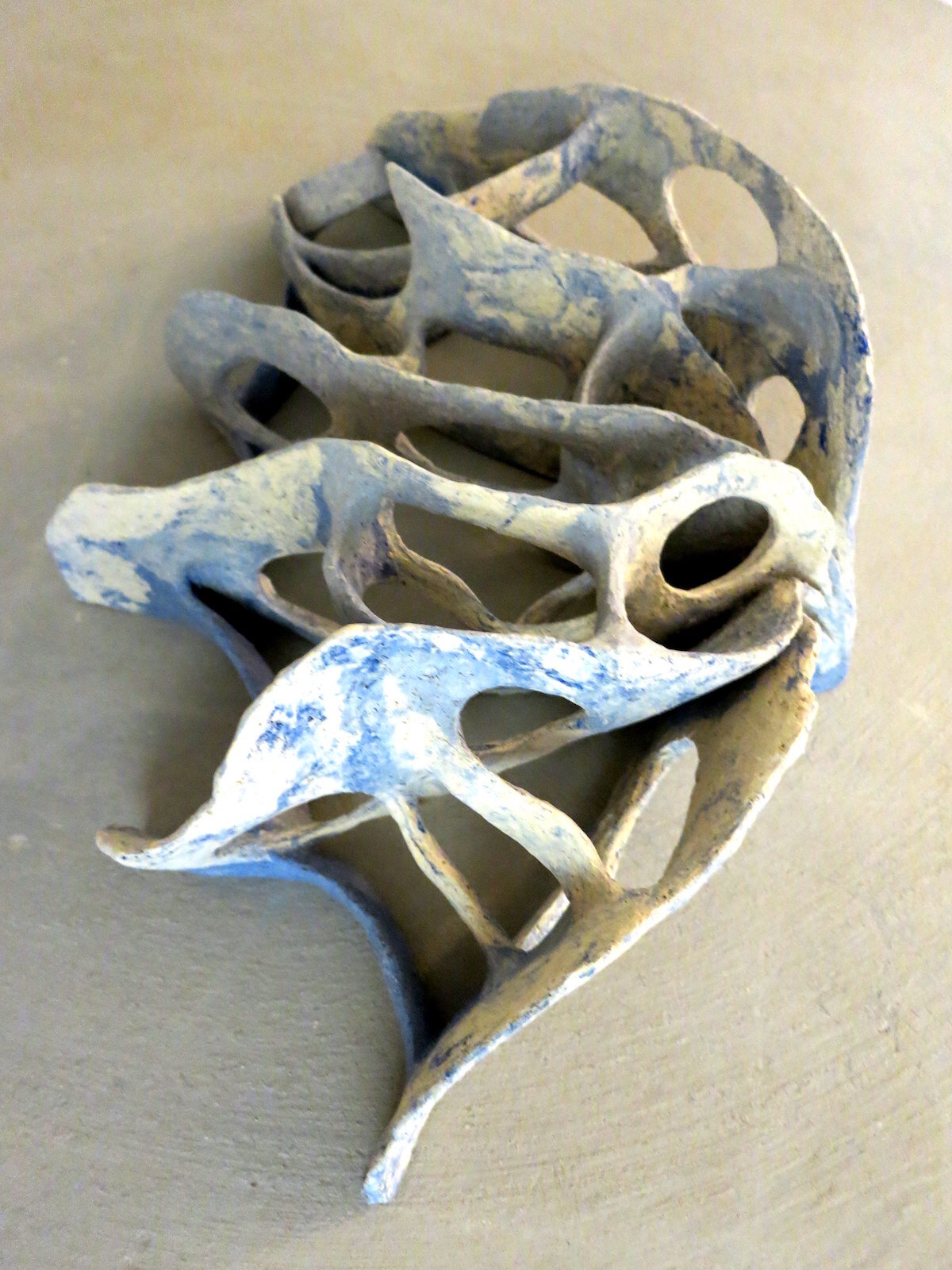 9_3 BUTTERFLY by Helga Palasser38 x 27 x14 cm, white clay burned with blue pigment_742.JPG