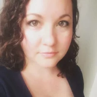 sarah bezan profile 2018.jpg