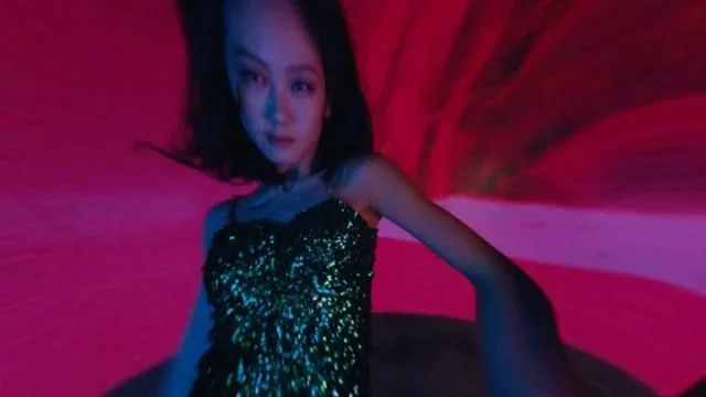 Boozy Shanghai shenanigans for Tuborg.
_
DP @jakescottdp 
1st AD @berniechui 
1st AC @ahmet_whosayin 
Edit @hellomozart 
Color @richardfearon @mpc_colour 
Music by - olsutherland
Produced by Nobody CPH
___
#pov #shanghai #advertising #cinematography 