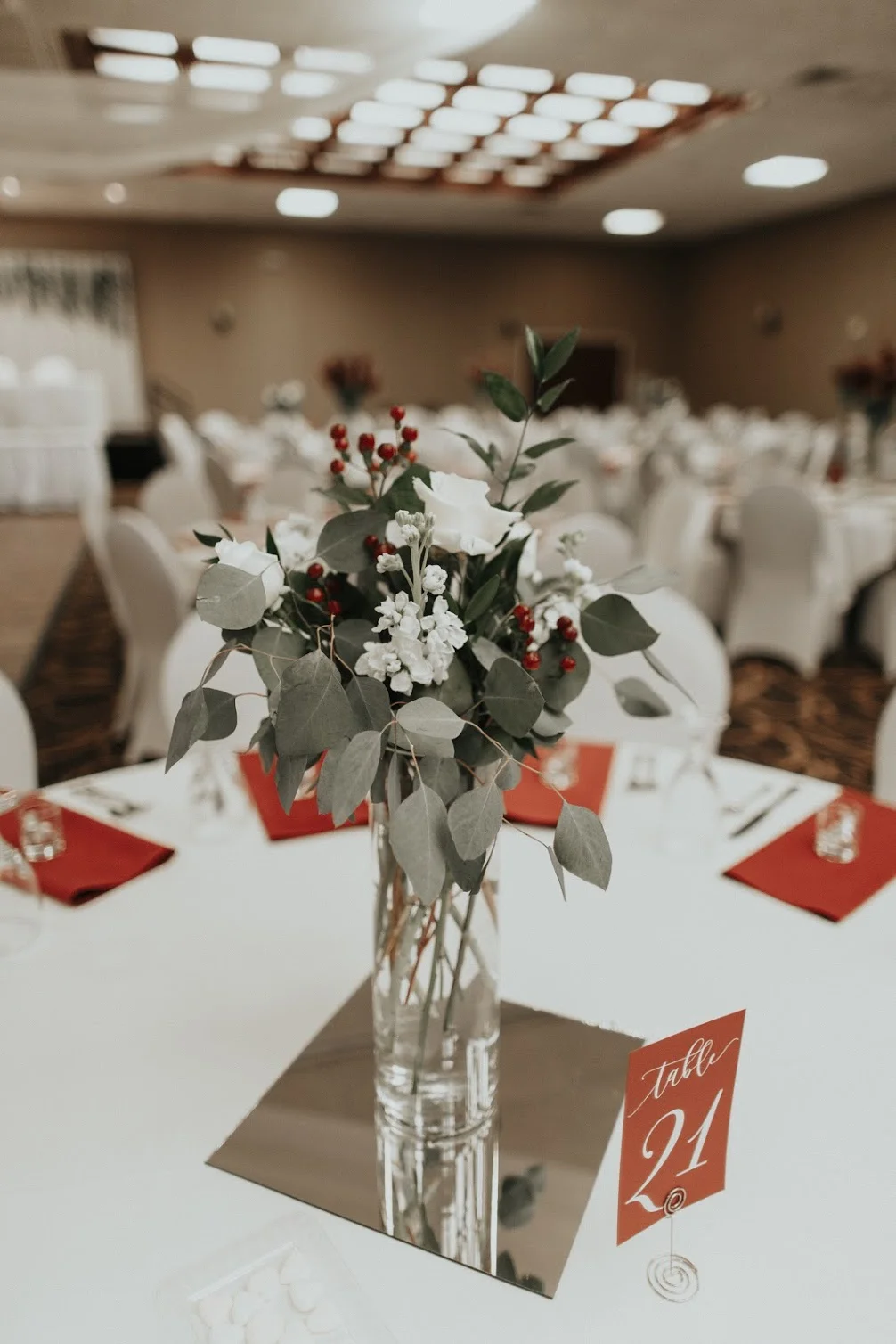 BrandywineBurgundyCenterpiece.jpg