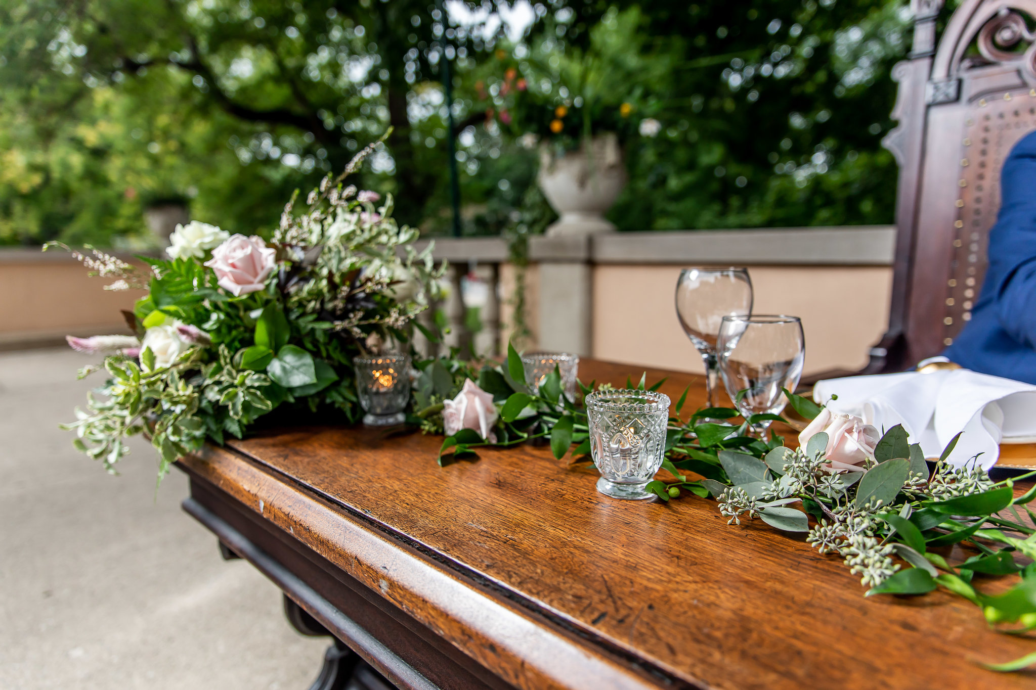 FowlerHouseHeadTableFlowers.jpg