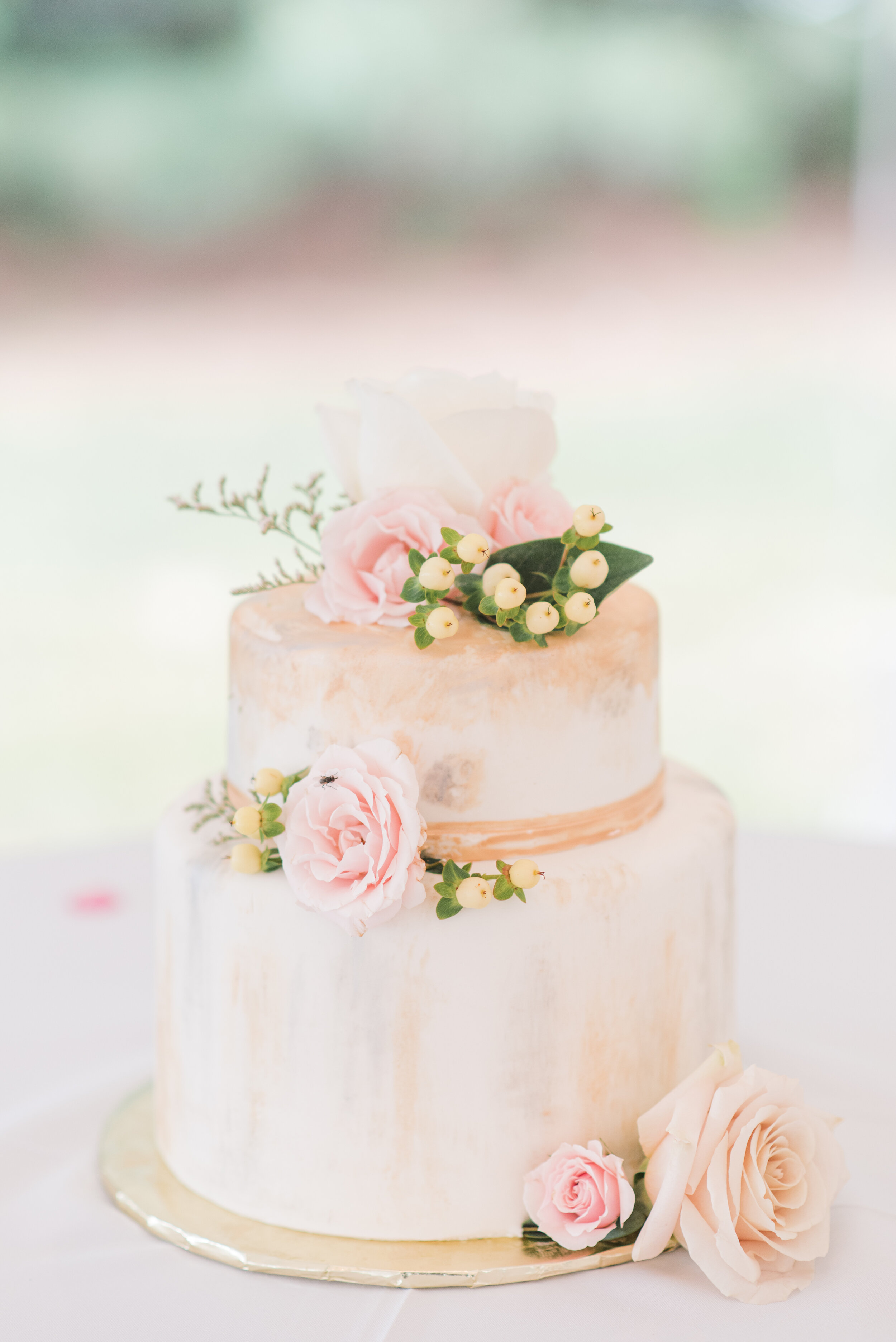 wedding cake flowers.jpg