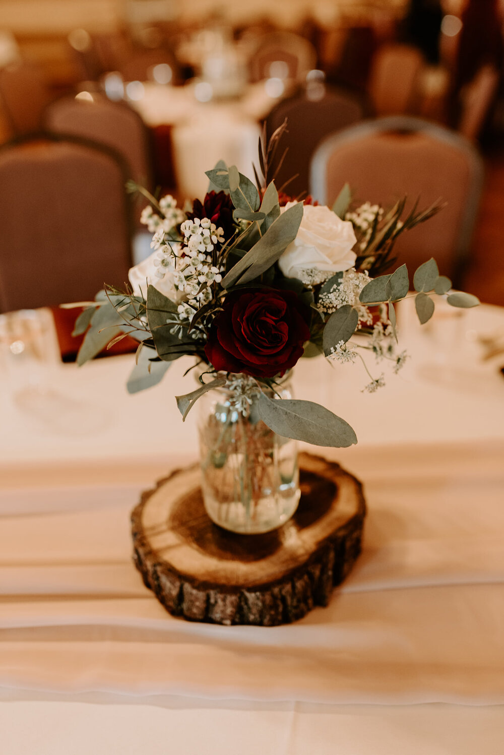 Ball jar centerpiece.jpg