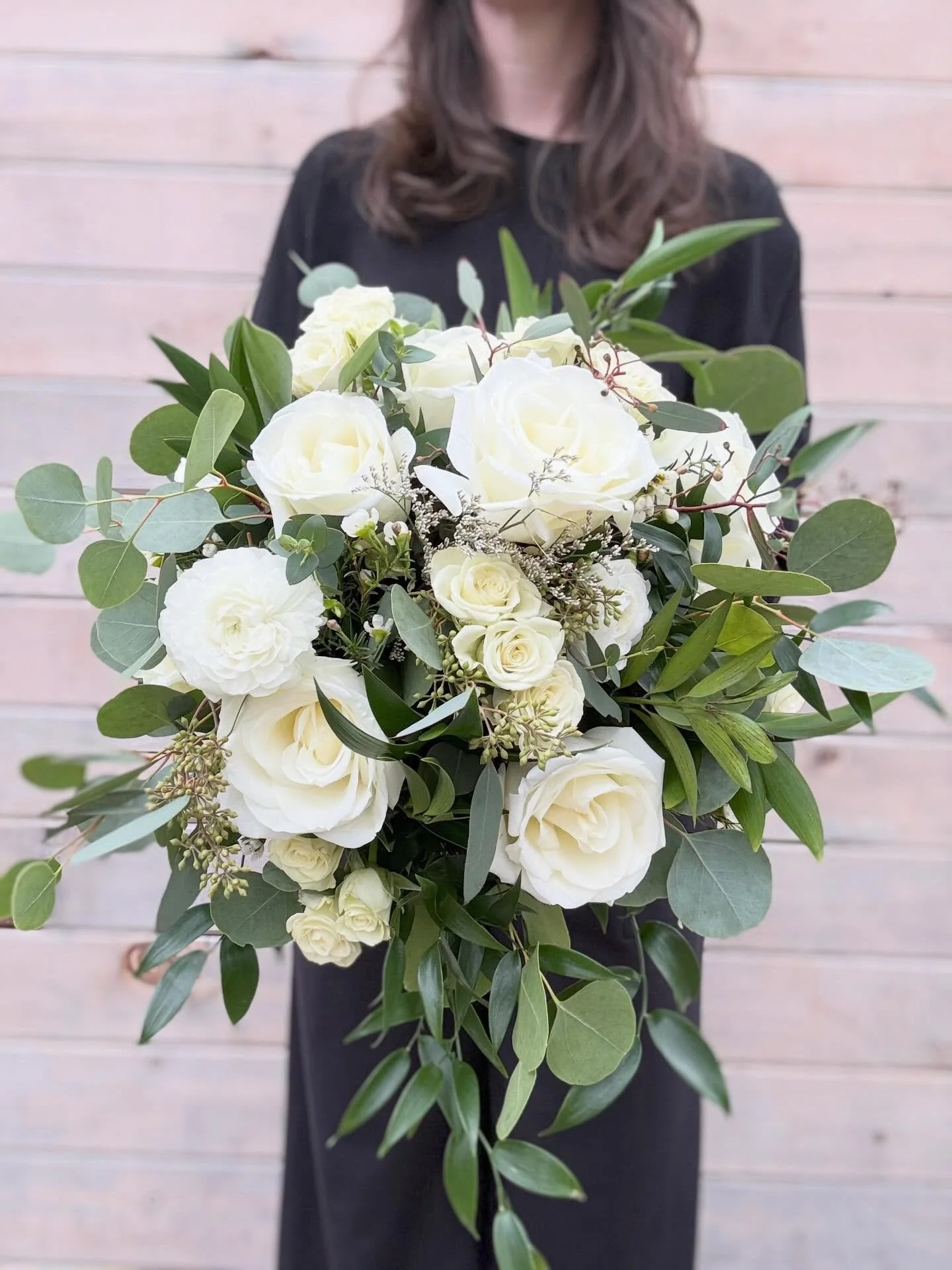 For Danielle
A pretty start to the wedding season 🍃 
.
.
.
.
.#honeyandsageflowers #bridalbouquet #ido #midwestbride