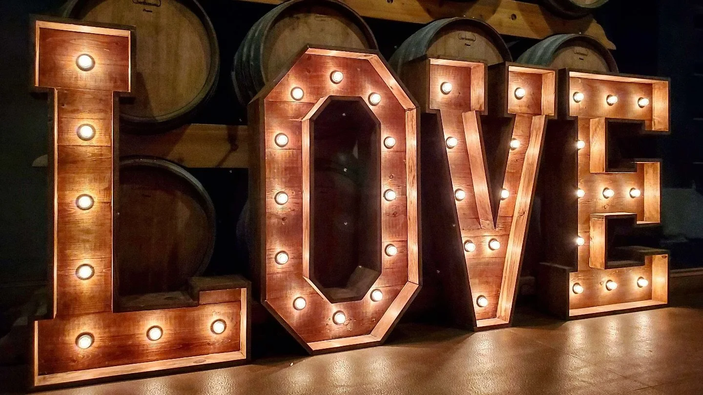 Getting married at a rustic venue in the GTA? 

If so, book our rustic LOVE today and elevate your cocktail hour or reception area with a beautiful photo op for guests. 

Email to reserve. Email address in bio 👈👈
💡💡💡💡💡💡💡💡💡💡💡💡💡

#toront