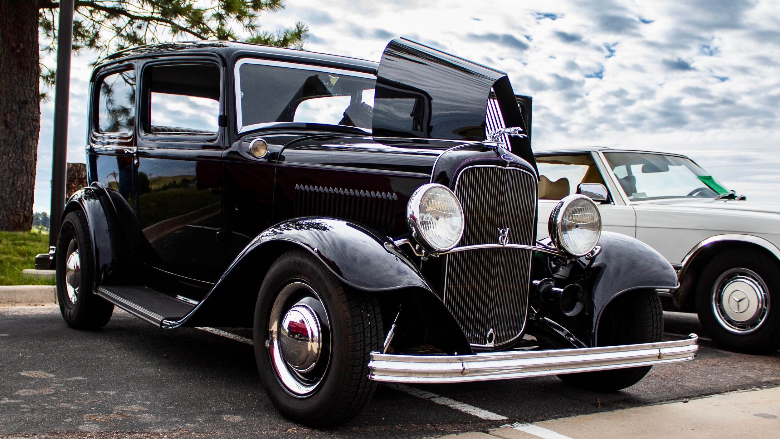 HI-TEST-Motor-Show-2019-Ford-V8-1940-2