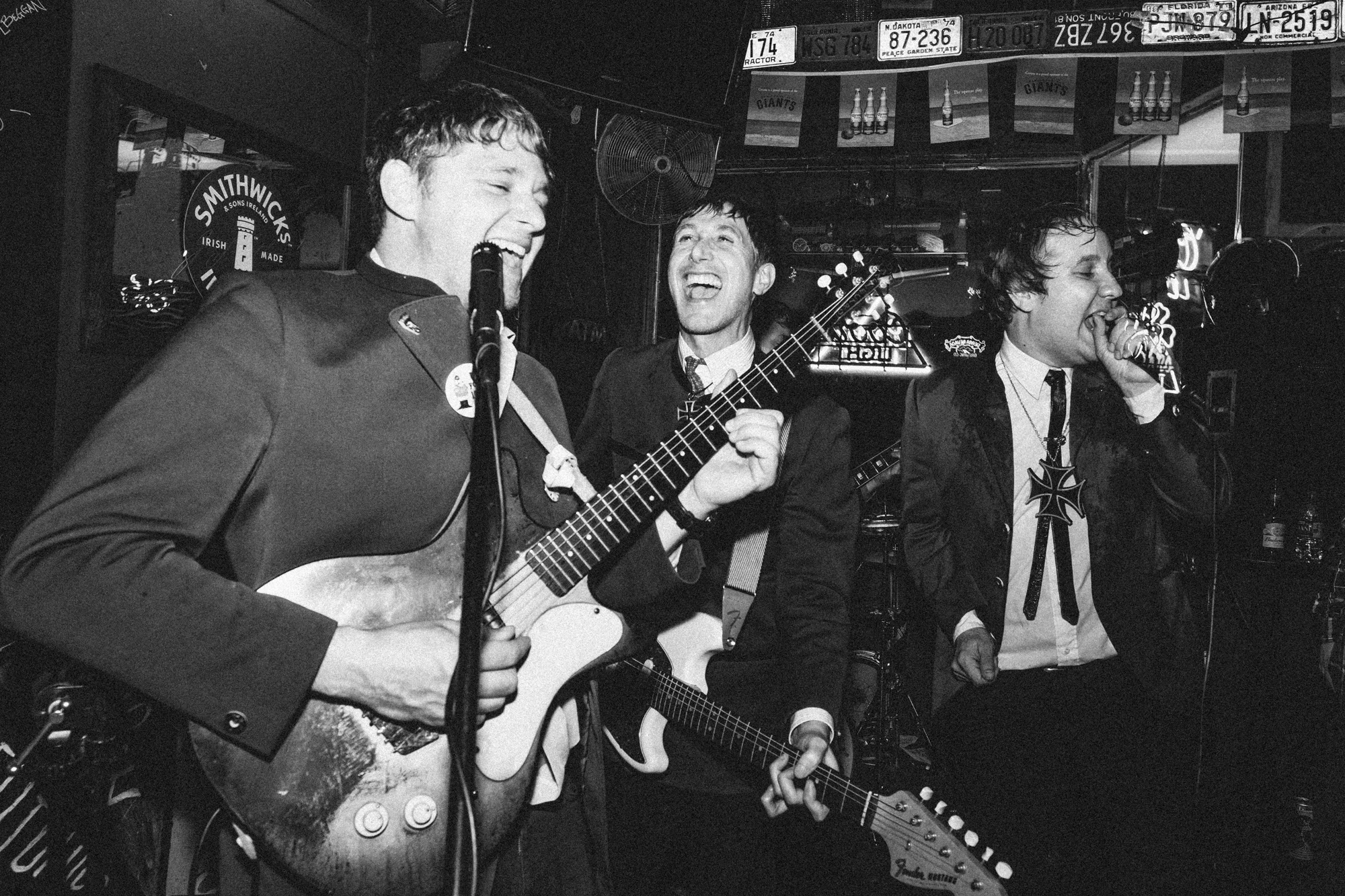 LIVE: THE TEUTONICS @ BILL'S PLACE
