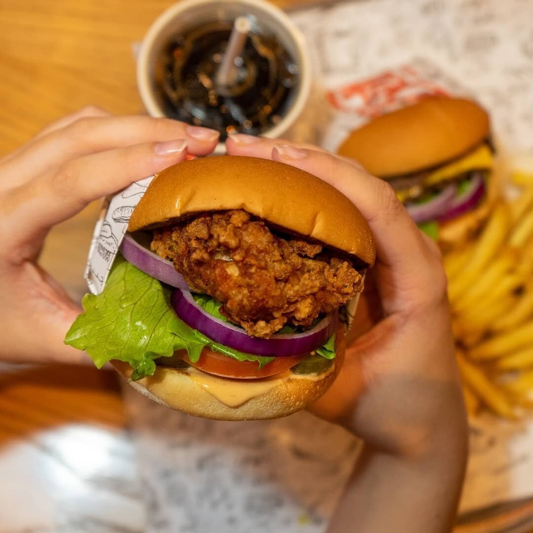 We're open until 4am on Fridays and Saturdays so you can live your fried chicken burger at 2am fantasy. #LiveYourBestLife #EatBetter