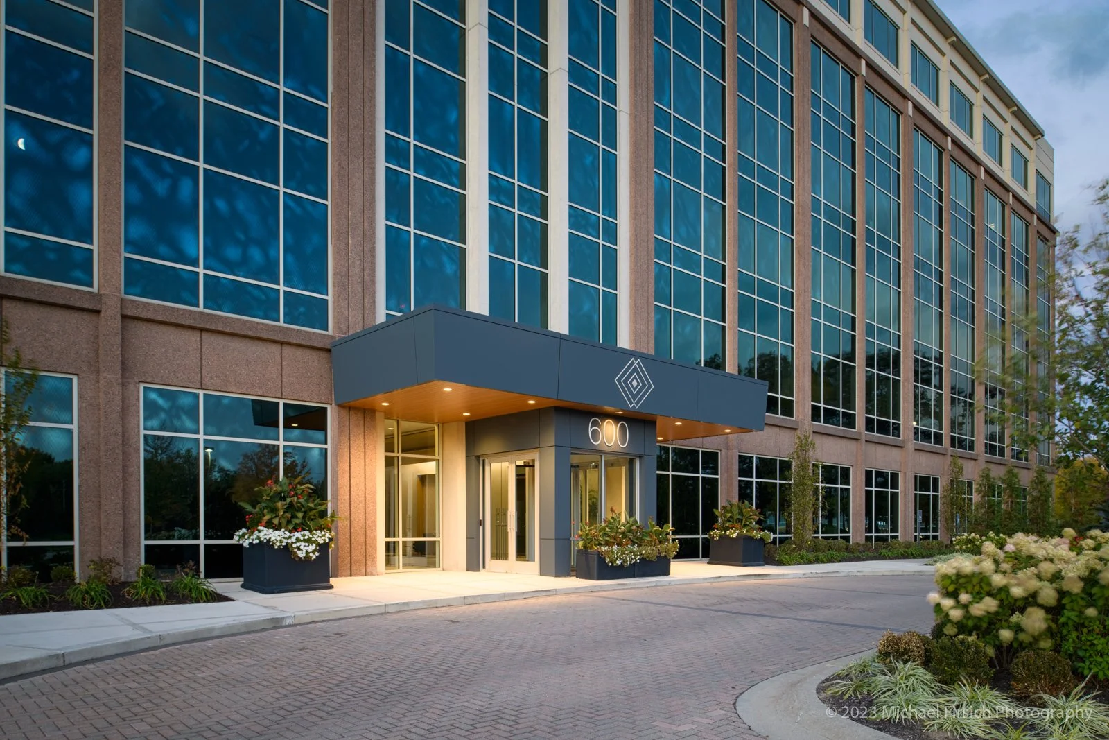 DkGr-Parkwood-4472-HDR-Edit-Edit.jpg