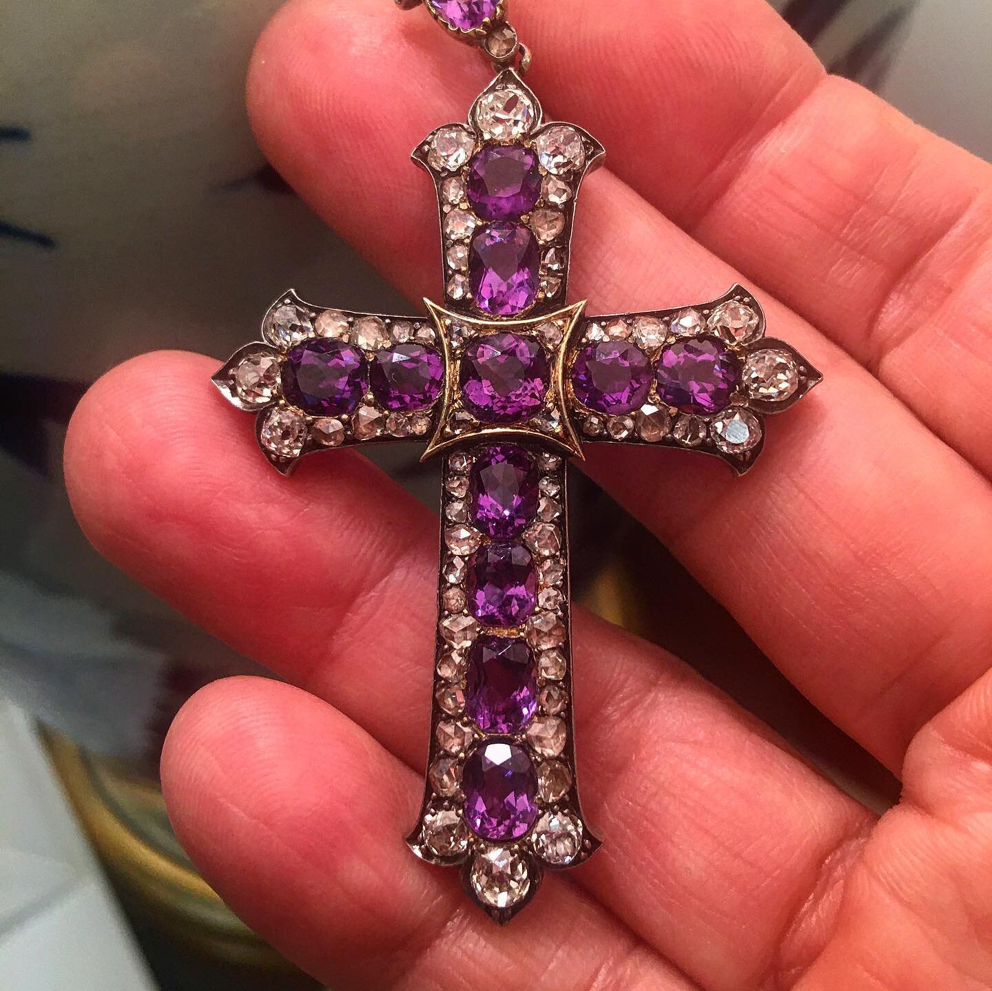 Fine and beautiful antique silver topped yellow gold amethyst and Diamond cross pendant. European hallmarks. #cross #amethyst #antiquejewelry #pendant