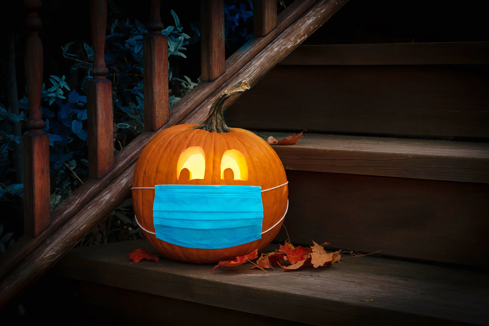 THE COUNTY ADVISES AGAINST DOOR-TO-DOOR TRICK-OR-TREATING