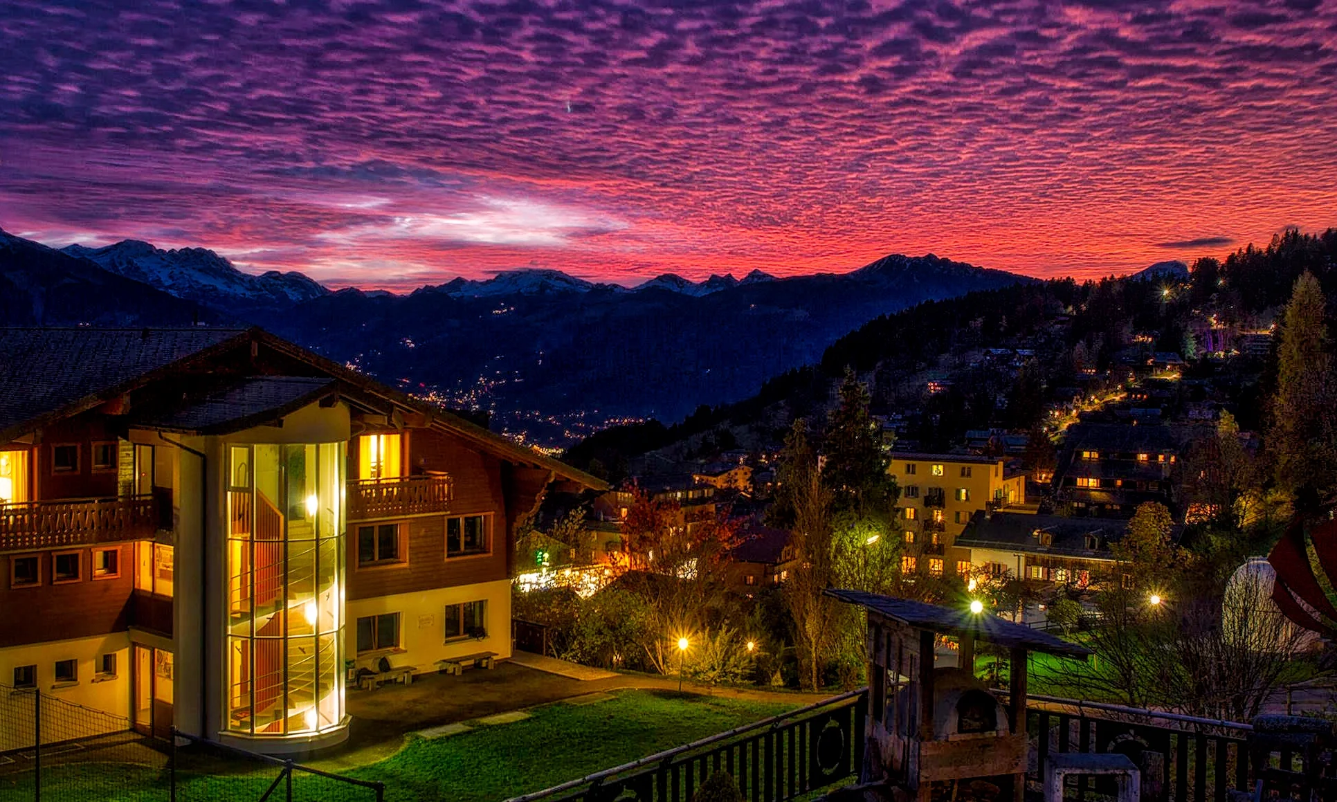 Aiglon by night_HDR.jpeg
