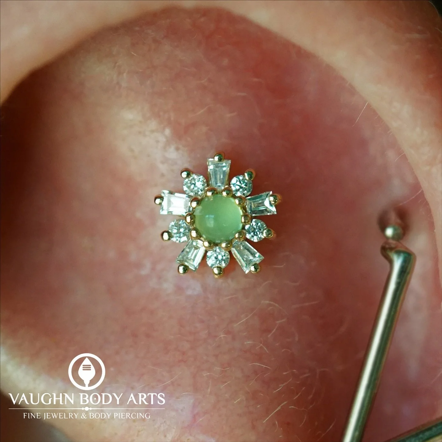 We just love a good flat piercing. They are so &ldquo;center stage&rdquo; and such a great spot to showcase spectacular jewelry. 

We got to do this piercing for Rem, and we are so excited with how amazing it looks. 

Rem chose this &ldquo;Elaine&rdq