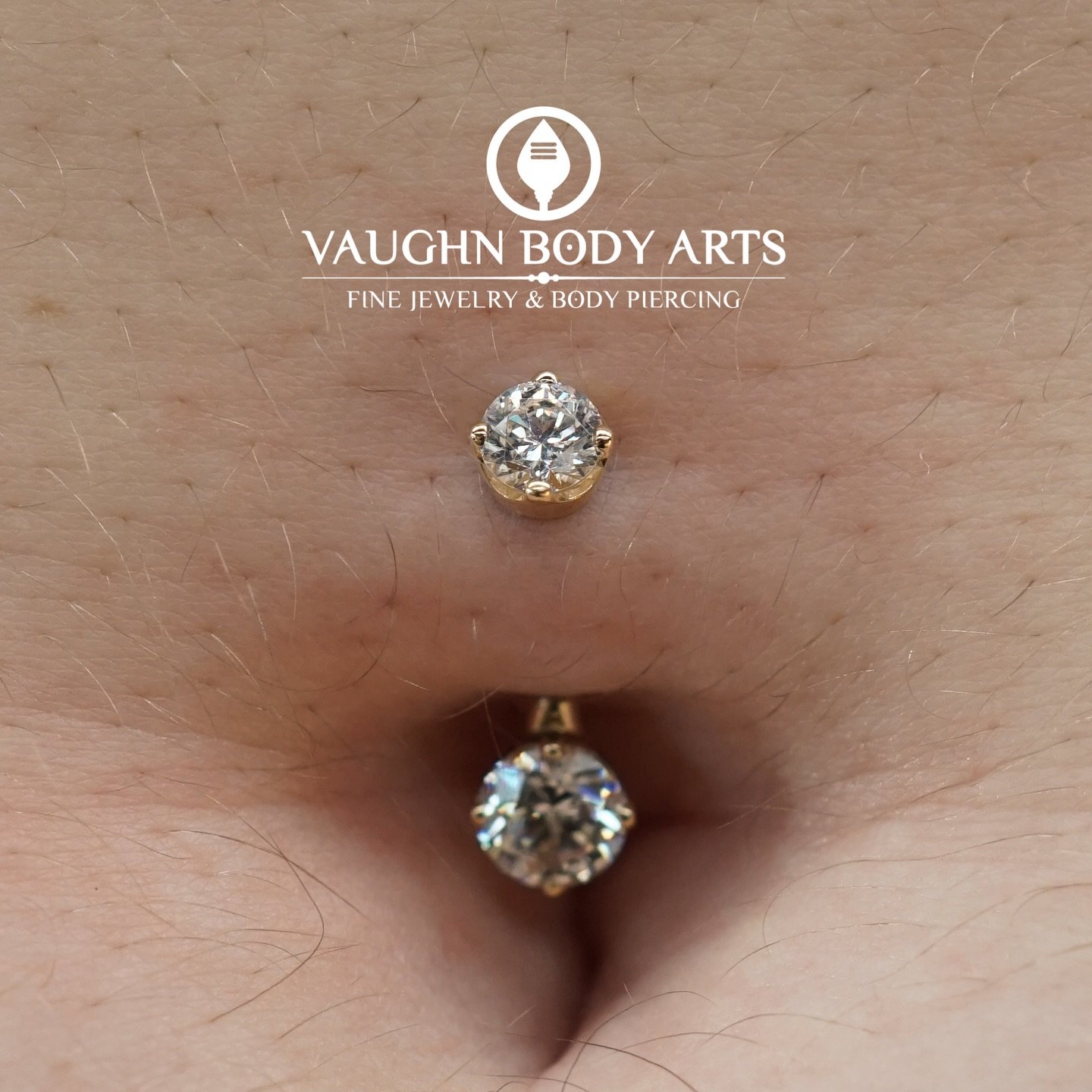 We just love a good navel piercing. 

Katherine chose this gorgeous Yellow Gold prong set navel curve from BVLA. 

Thank you so much Katherine! 

#vaughnbodyarts #bvlalove #bvla #montereypiercing #monterey