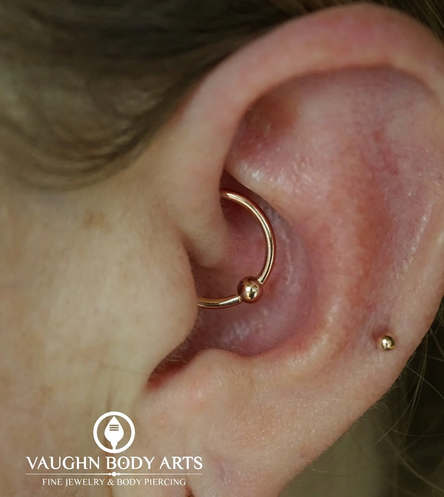 Have we mentioned how much we love doing daith piercings? Here is one we got to pierce for Amie.

She picked out this lovely fixed bead ring from BVLA made of solid Rose Gold. 

Thank you so much, Amie! 

#vaughnbodyarts #bvlalove #monterey #monterey