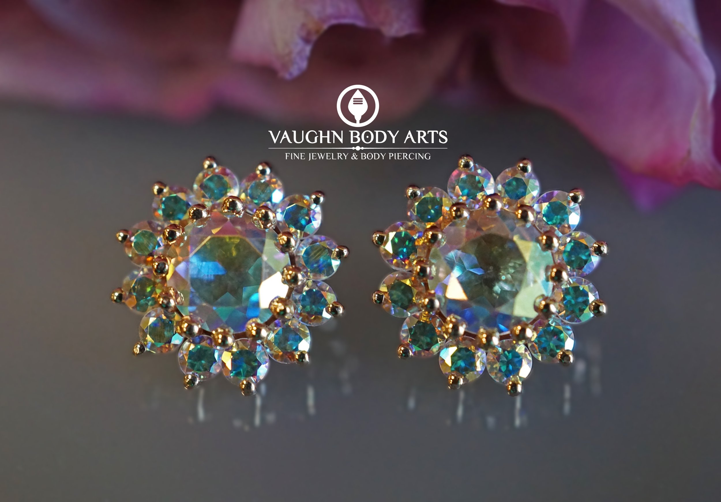 🌹

&ldquo;Rose&rdquo; by BVLA. 

14k Rose Gold
Mercury Mist Topaz

Ideal for lobes, conch, and helix/flat. 

In stock at Vaughn Body Arts, and available online at vaughnbodyarts.com 

#vaughnbodyarts #bvlalove #bvla #monterey #montereypiercing
