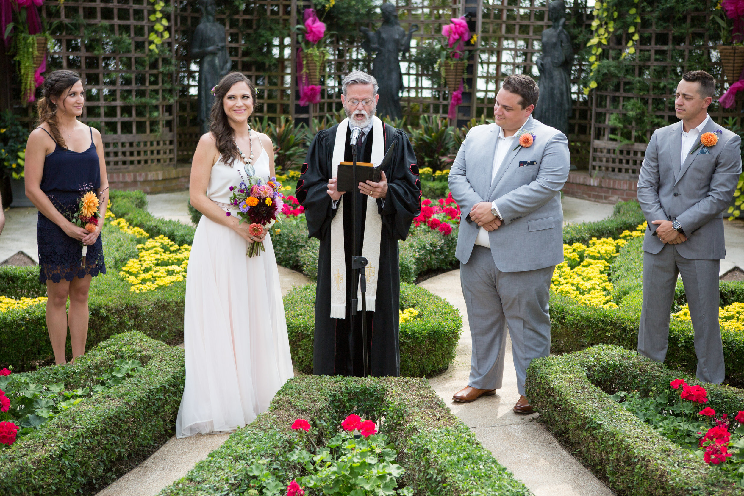 Ashley_Ann_Photography_Pittsburgh_Wedding_Phipps_Conservatory-1-40.jpg