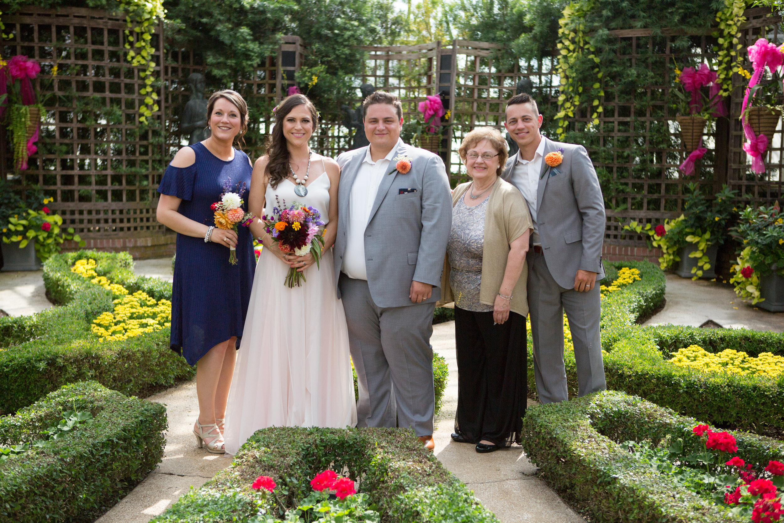 Ashley_Ann_Photography_Pittsburgh_Wedding_Phipps_Conservatory-1-56.jpg