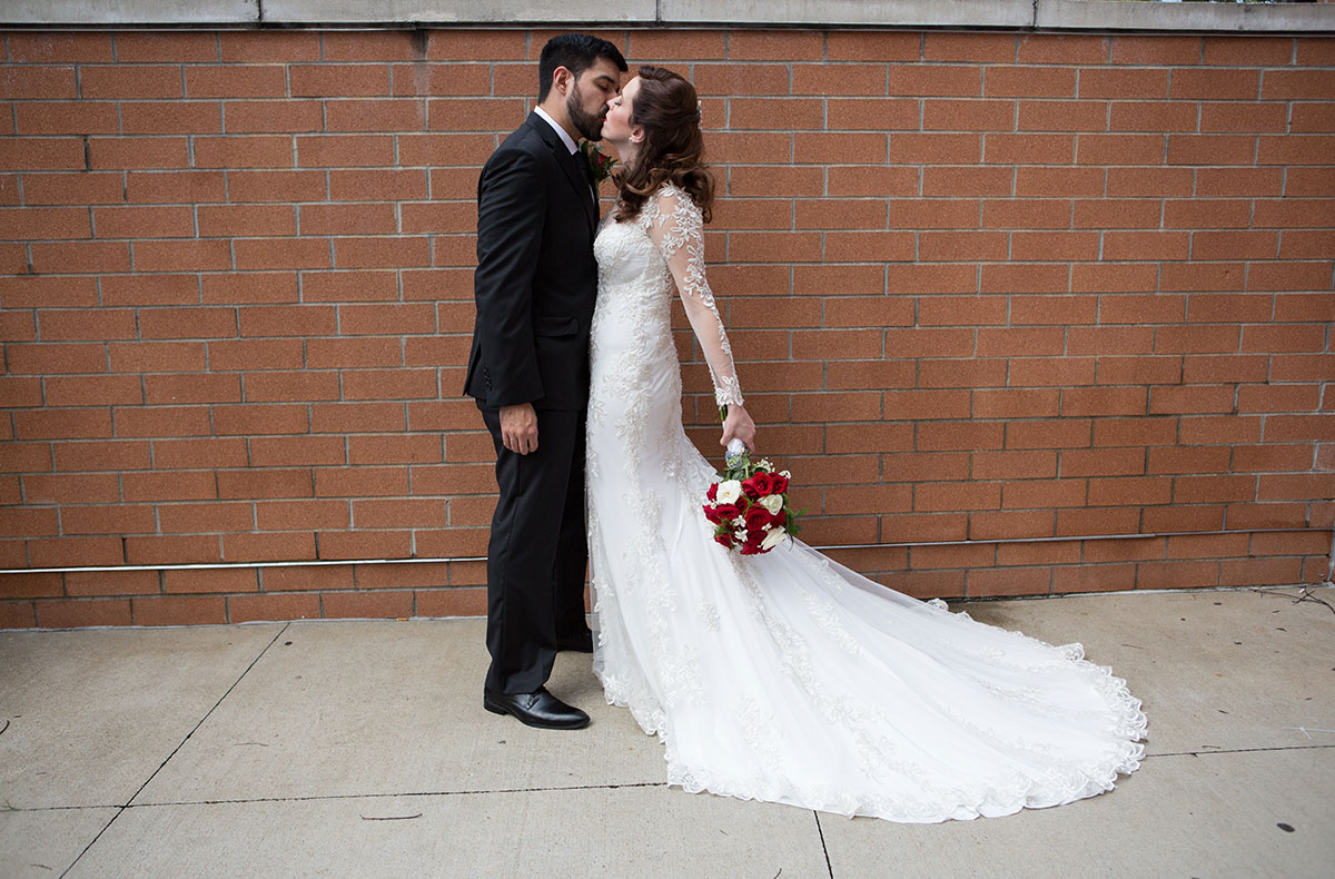 Ashley_Ann_Photography_Bride_Groom_Downtwon_Wedding_Pittsburgh-1-317.jpg