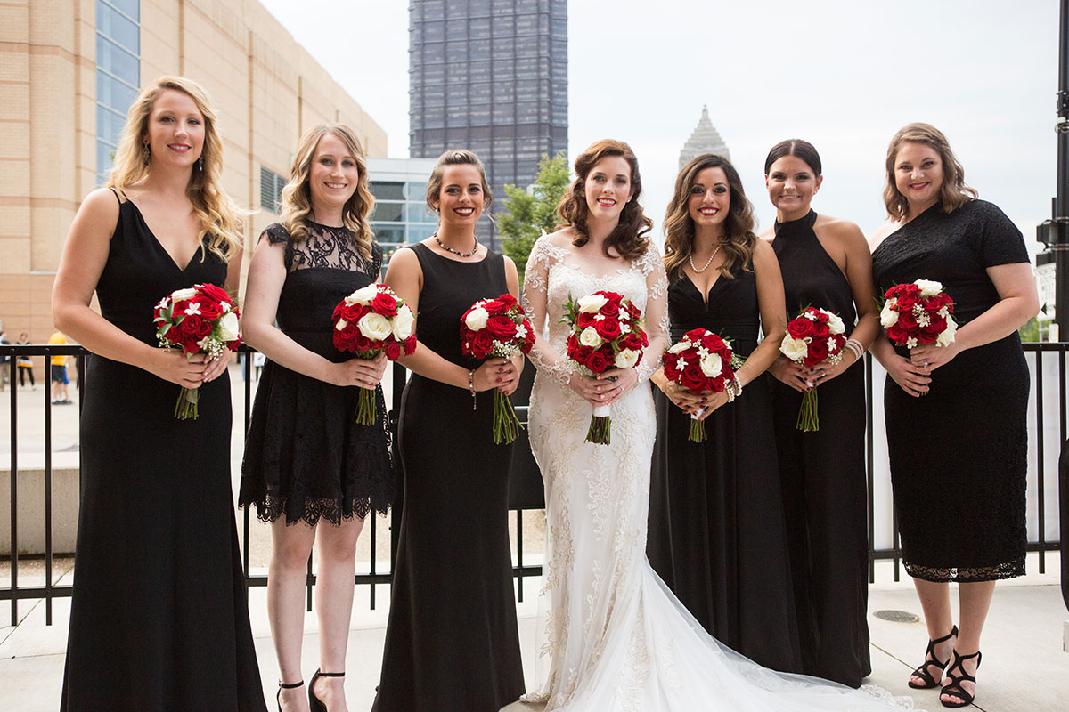 Ashley_Ann_Photography_Downtown_Bridal_Party_Wedding_Pittsburgh-1-228.jpg