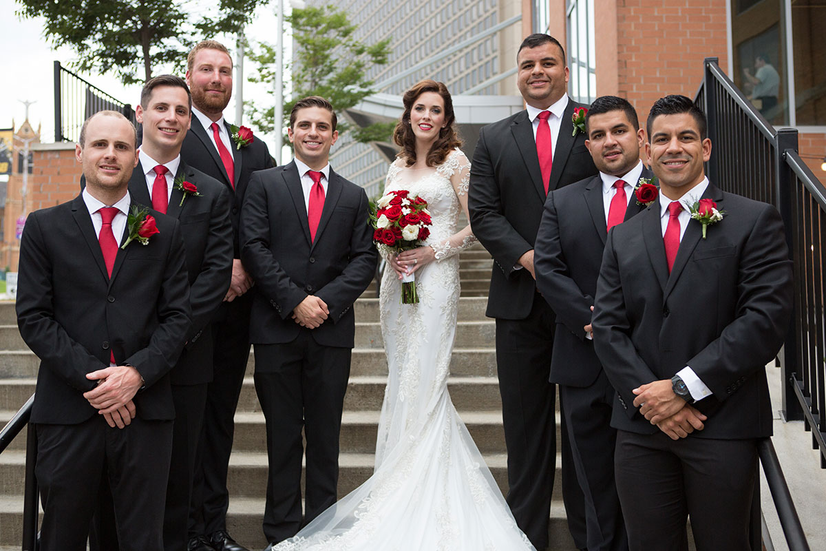 Ashley_Ann_Photography_Downtown_Bridal_Party_Wedding_Pittsburgh-1-278.jpg