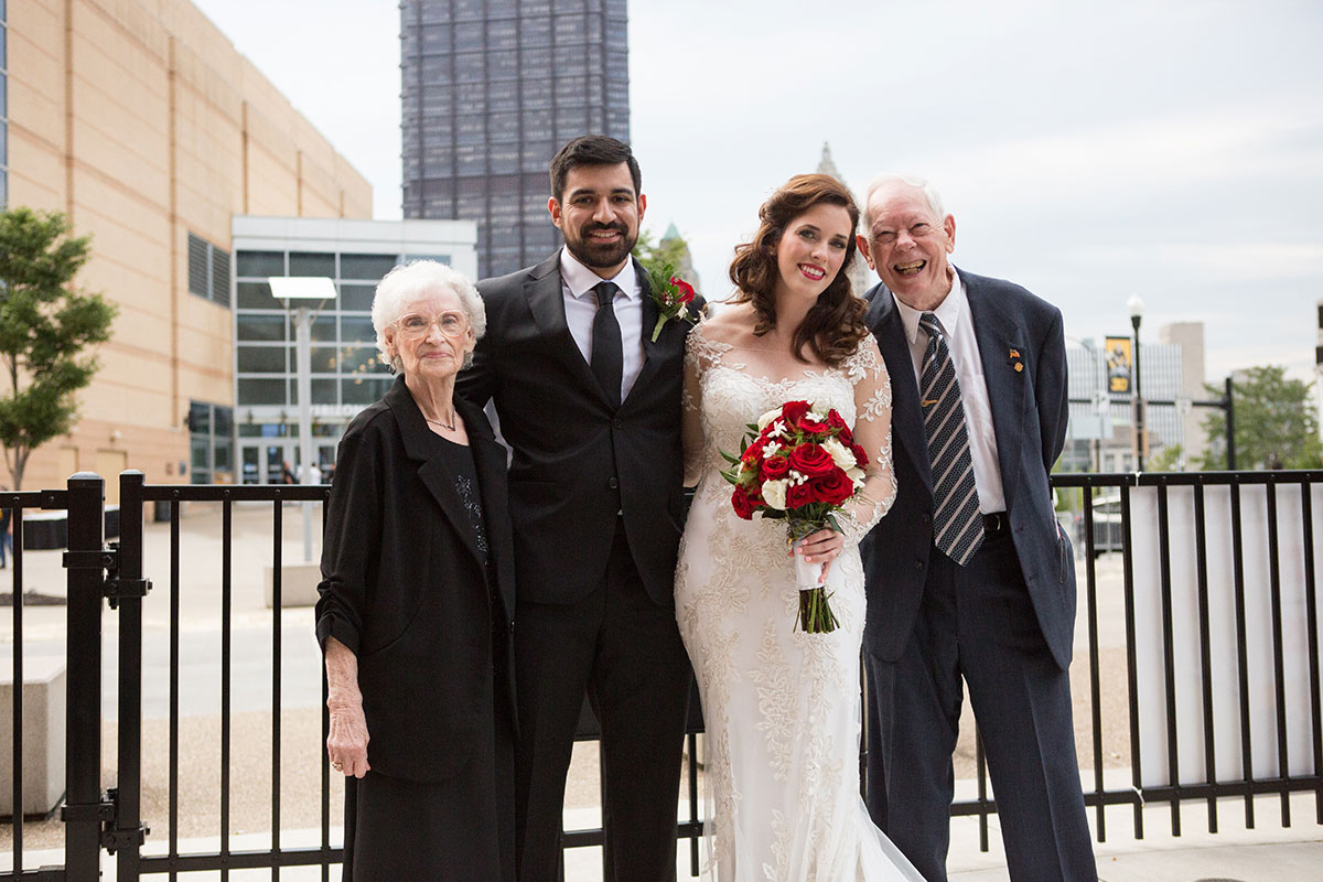Ashley_Ann_Photography_Downtown_Bridal_Wedding_Pittsburgh-1-240.jpg