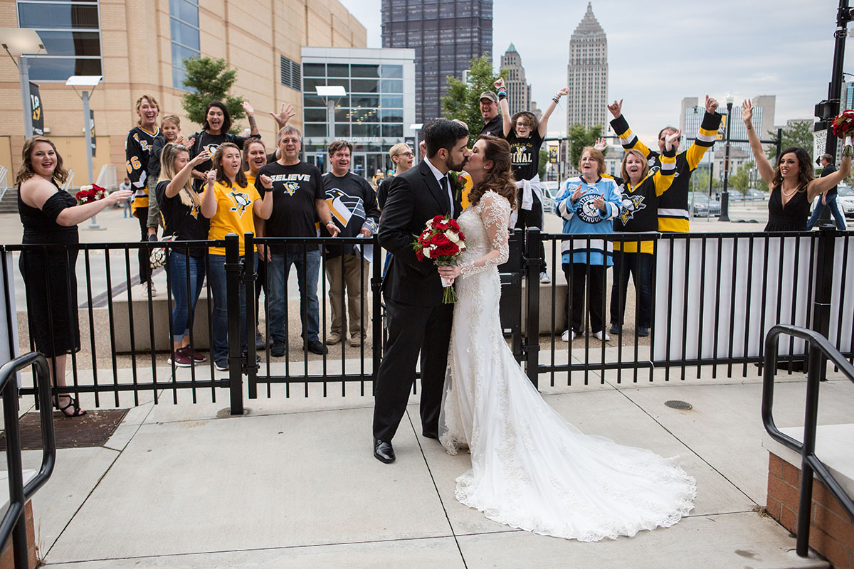 Ashley_Ann_Photography_Downtown_Penquins_Wedding_Pittsburgh-1-248.jpg