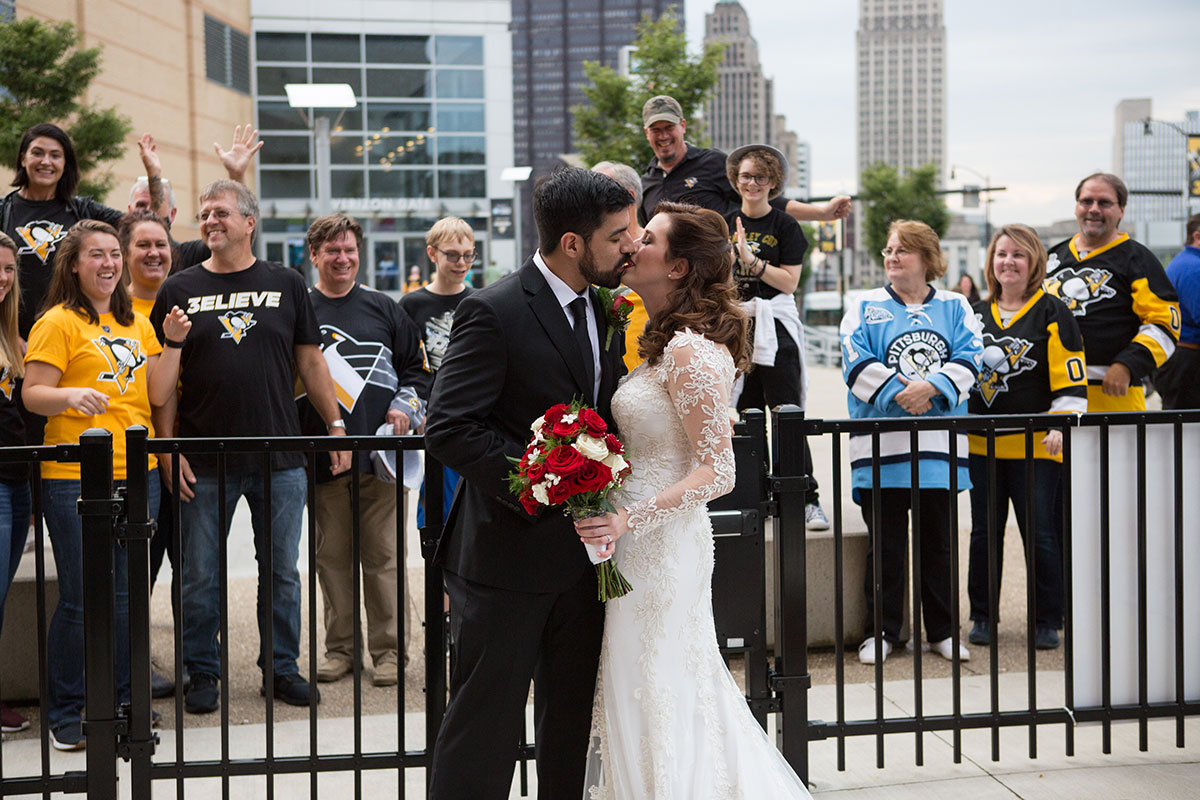 Ashley_Ann_Photography_Penguins_Downtown_Wedding_Pittsburgh-1-250.jpg