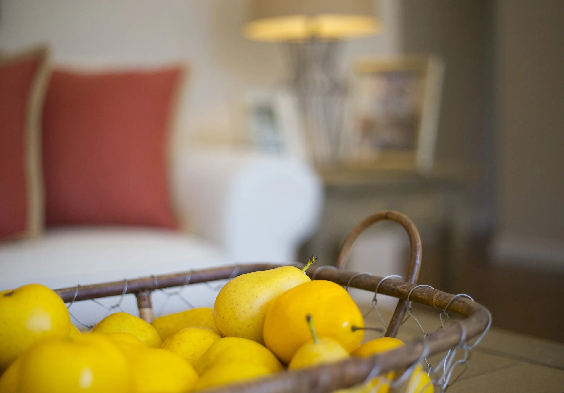 pears_diagonal_background_large.jpg