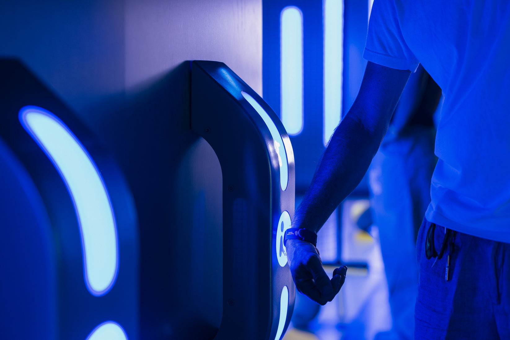 Moment_Factory_Custom_Experience (14).png