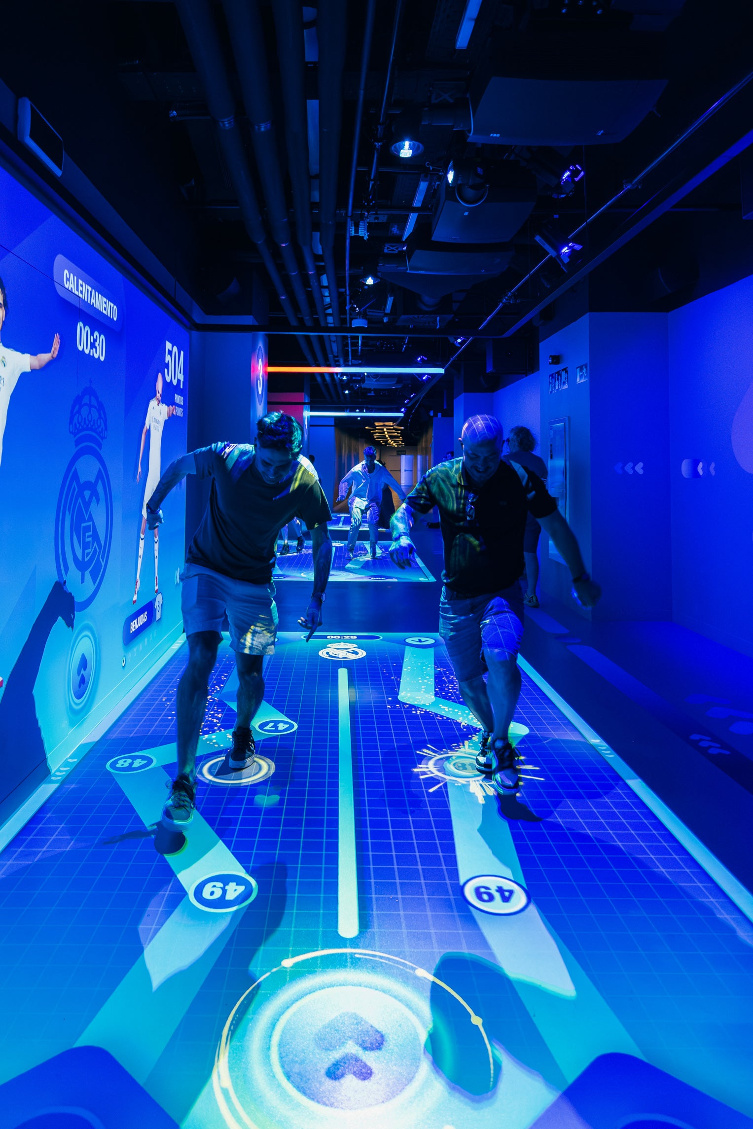 Moment_Factory_Custom_Experience (10).png