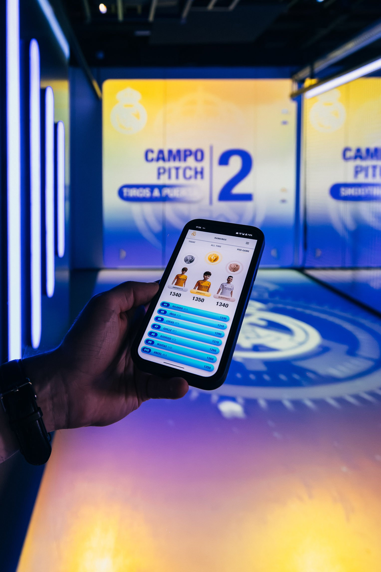 Moment_Factory_Custom_Experience (8).png